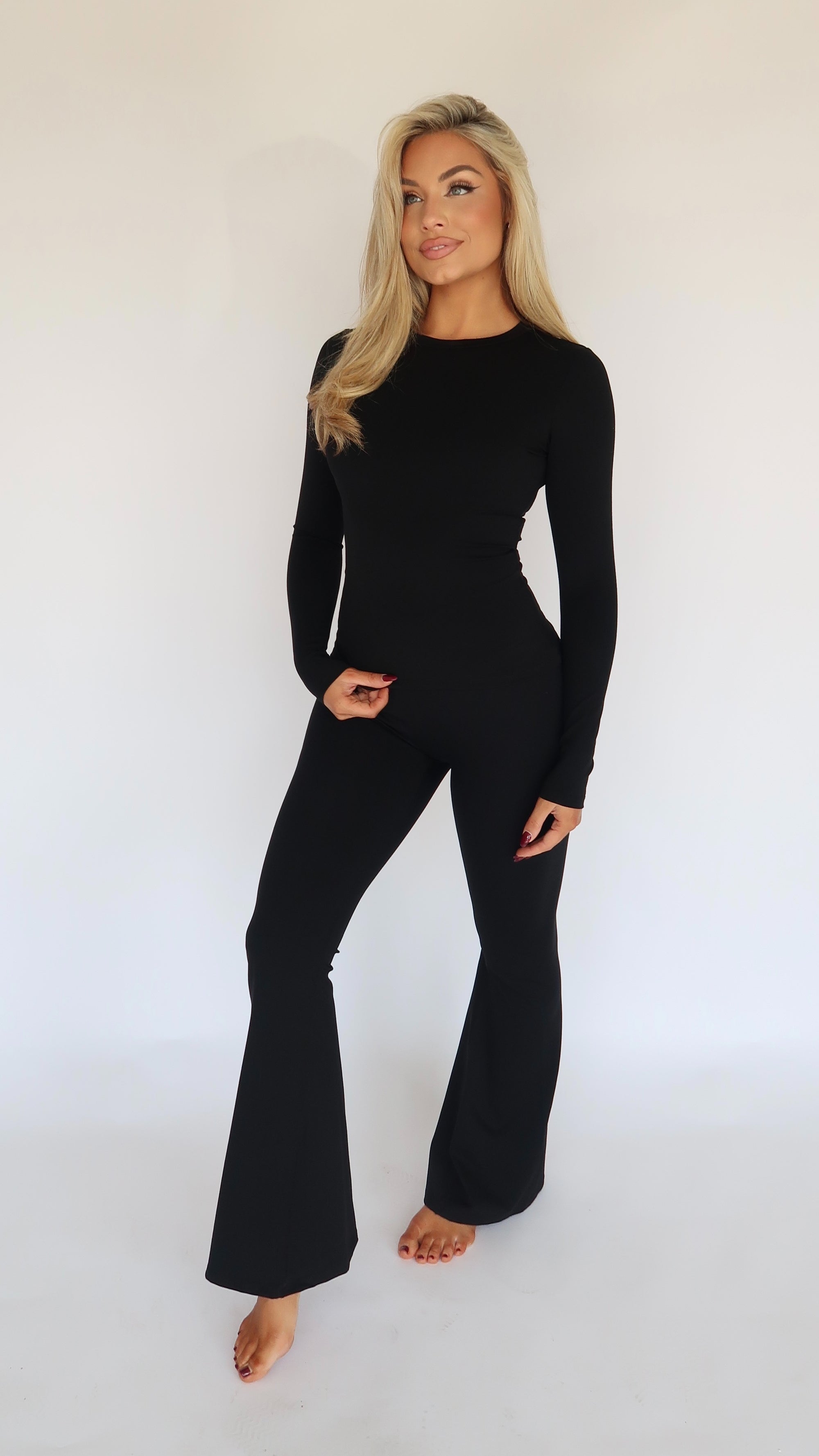 PERFORMANCE FITTED LONG SLEEVE BLACK