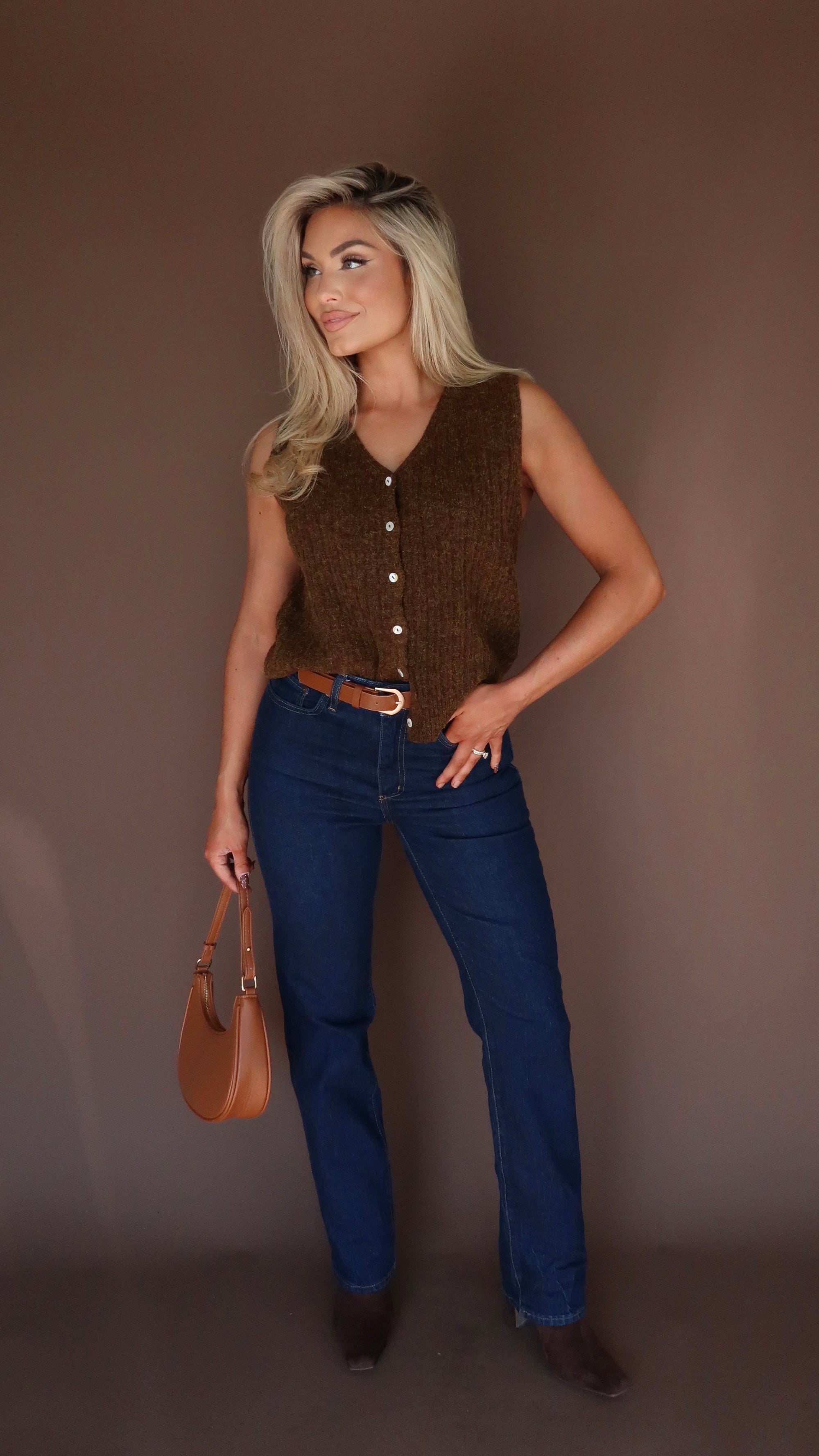 CIDER RIBBED SWEATER VEST BROWN