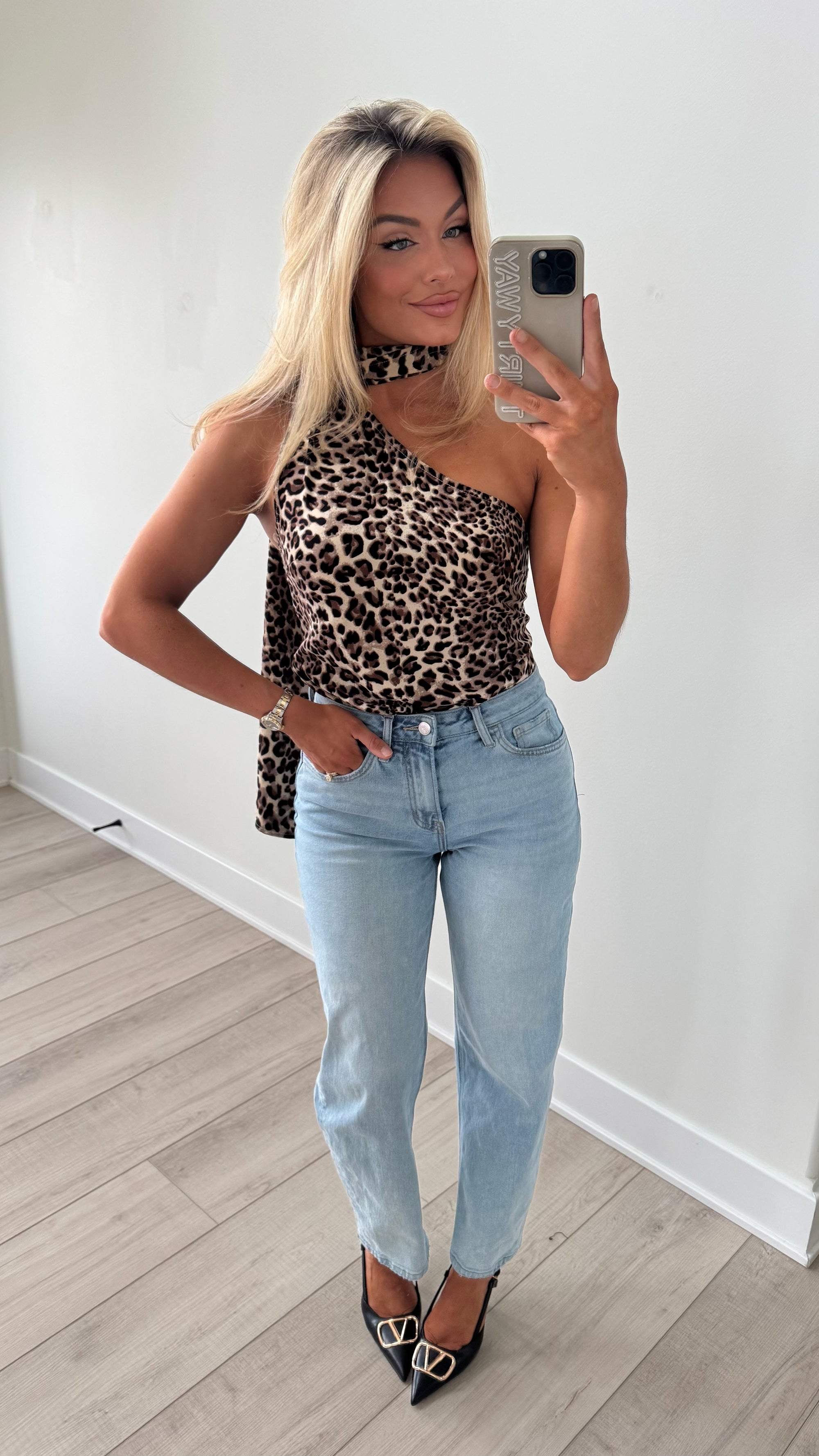 LEOPARD SCARF TOP