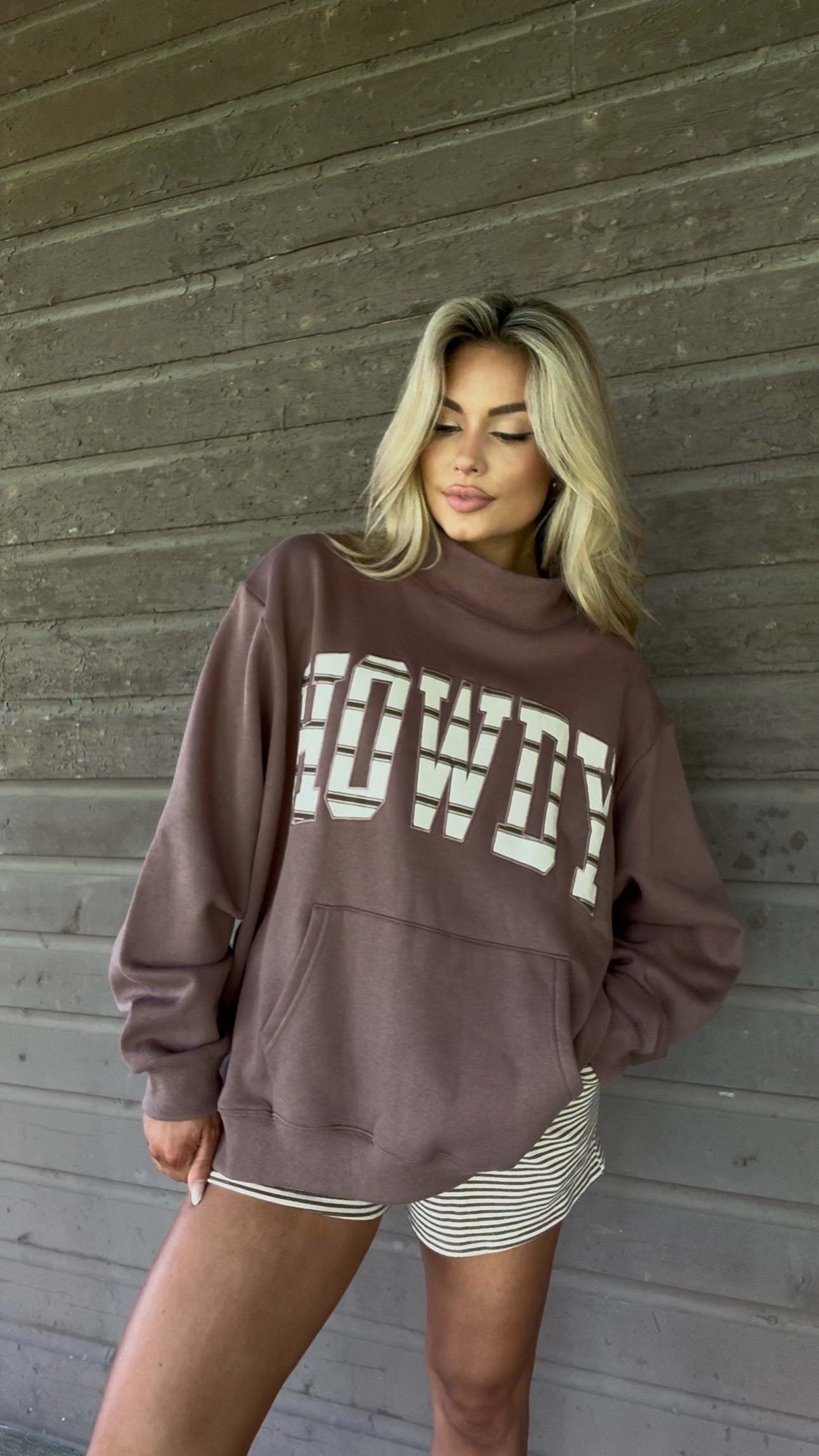 HOWDY OVERSIZED CREWNECK