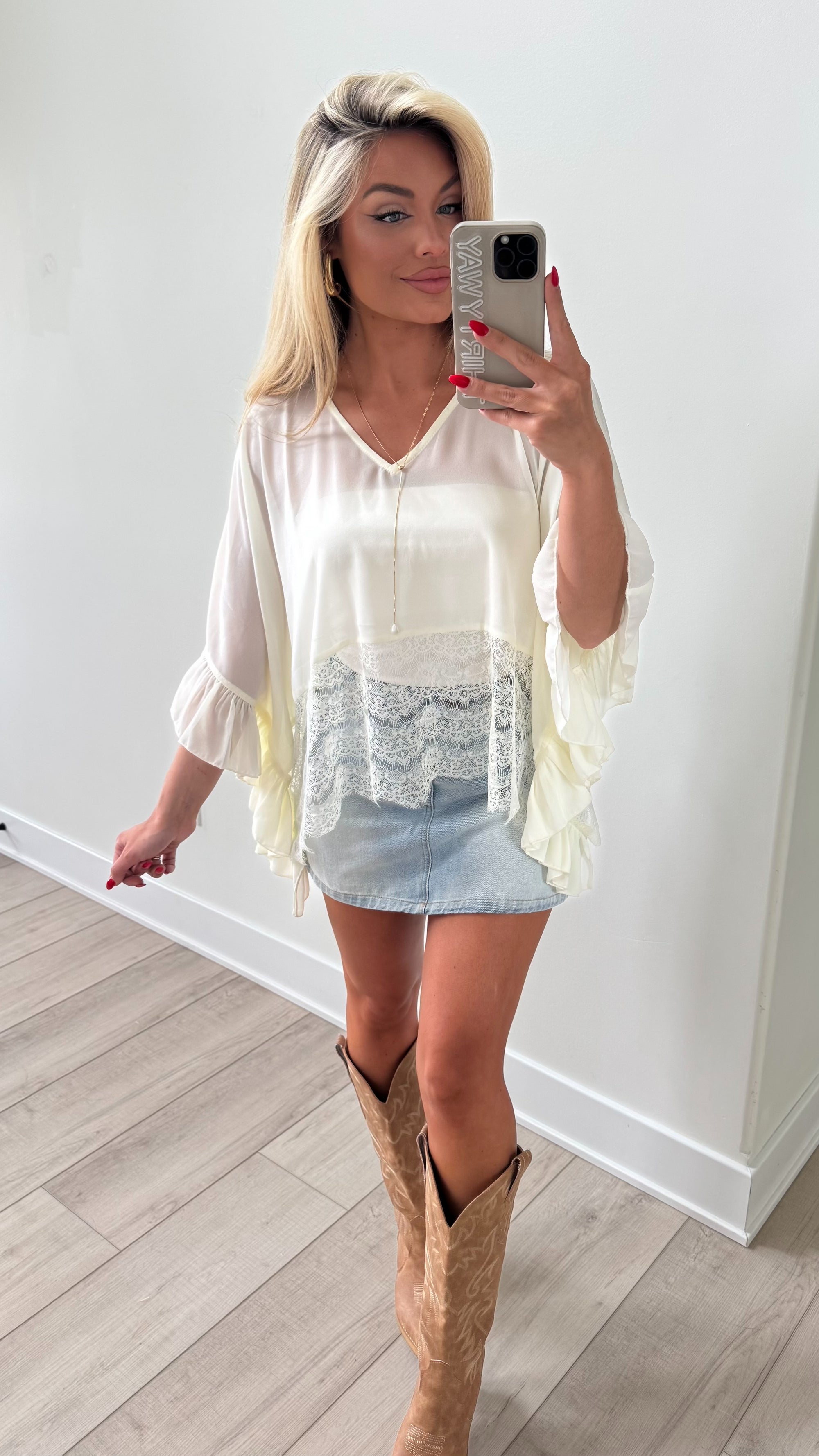 JOLIE LACE PONCH TOP