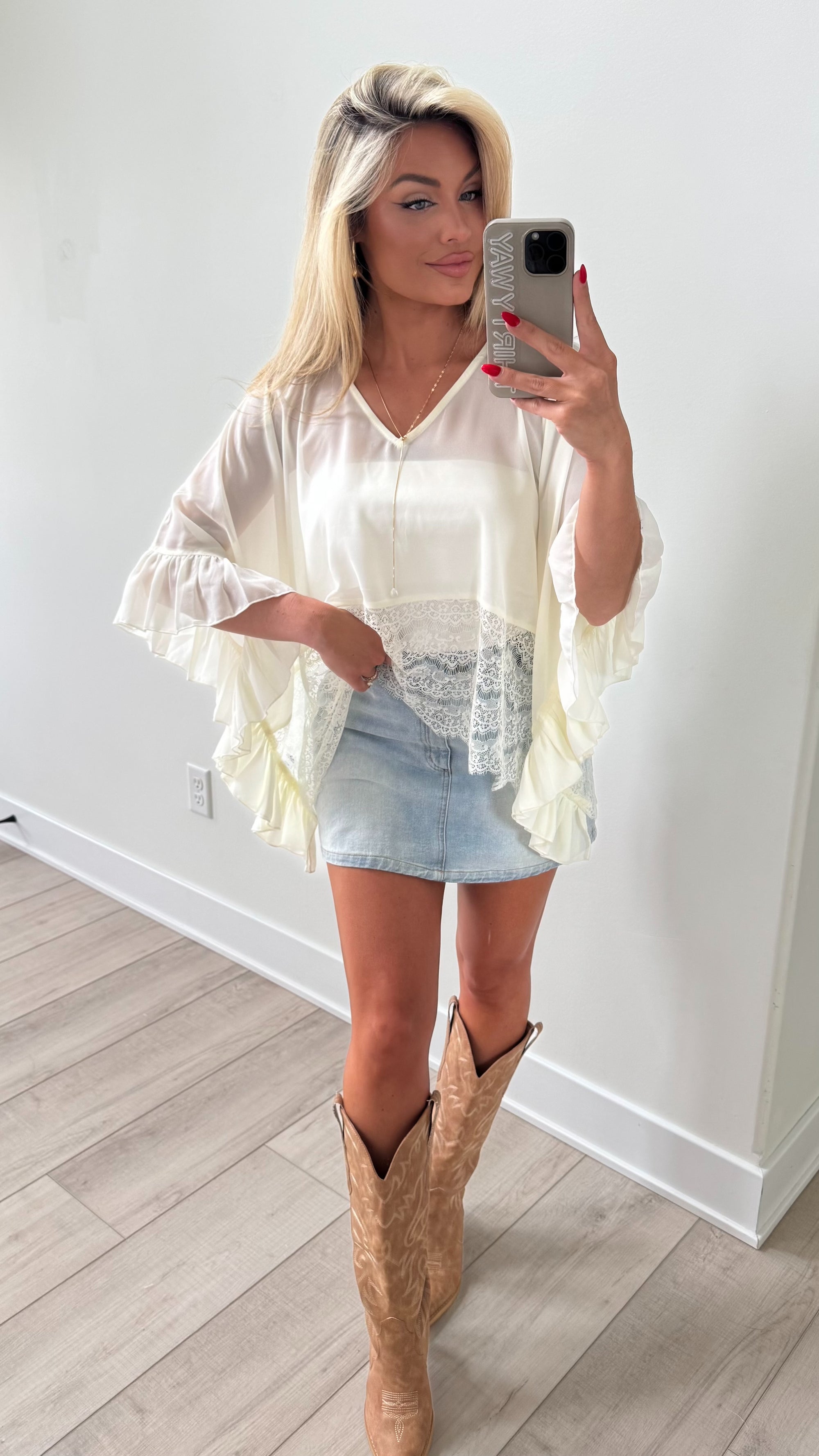 JOLIE LACE PONCH TOP