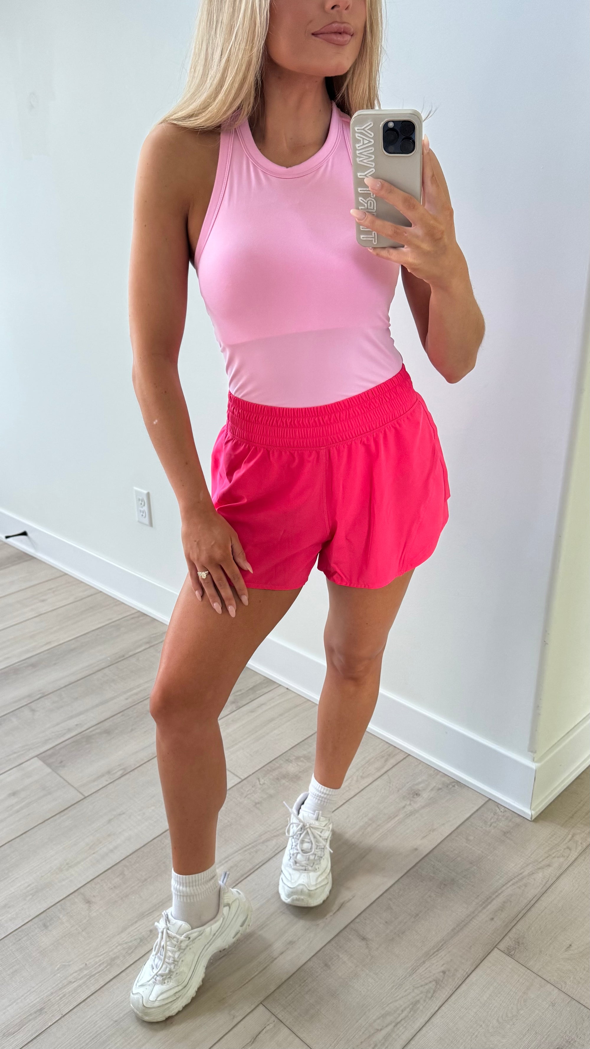 LULU HIGH-WAISTED SHORT FLAMINGO