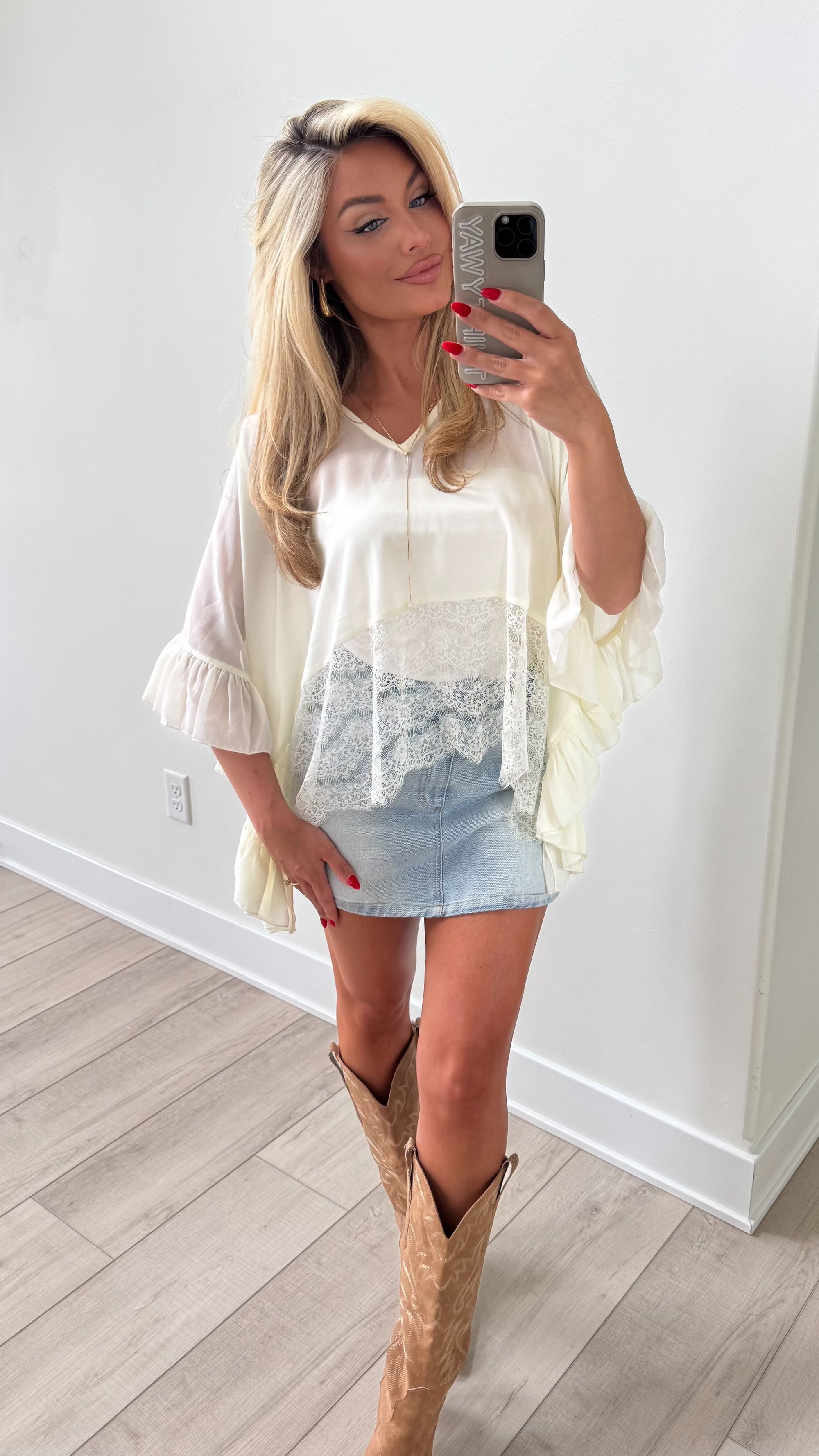 JOLIE LACE PONCH TOP