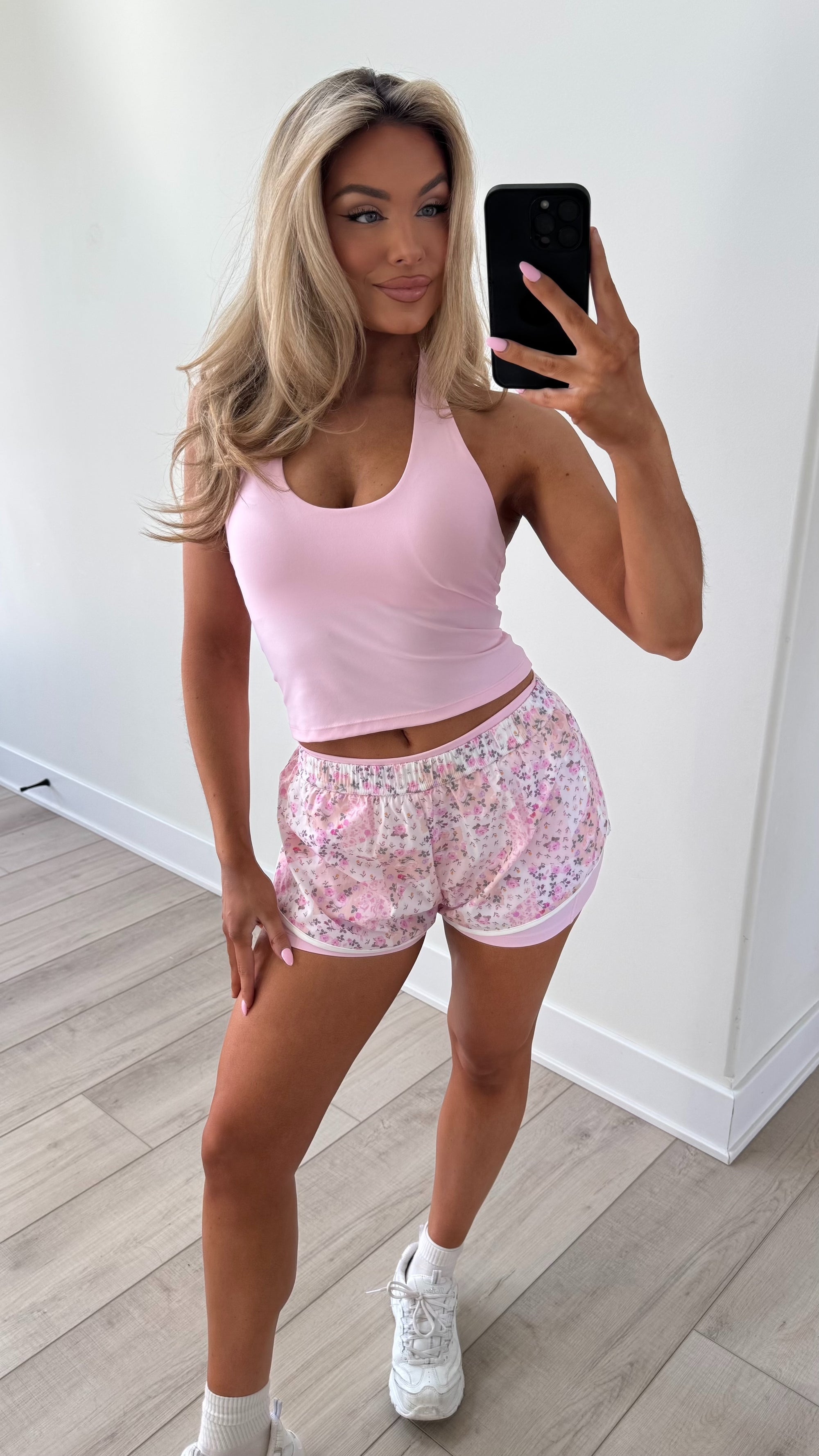 SCULPT SCOOP HALTER TOP BUBBLEGUM