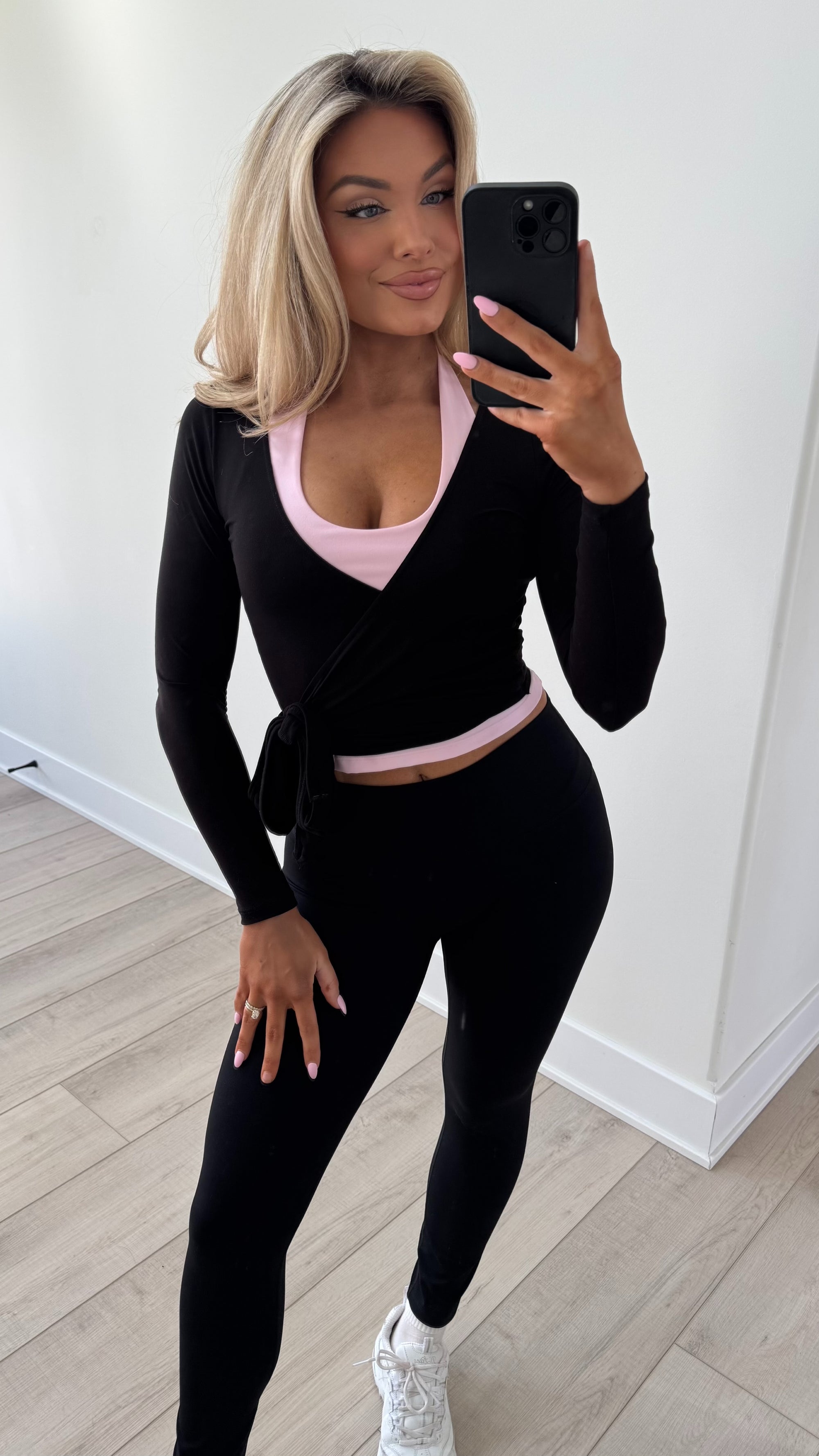 PILATES WRAP TOP BLACK