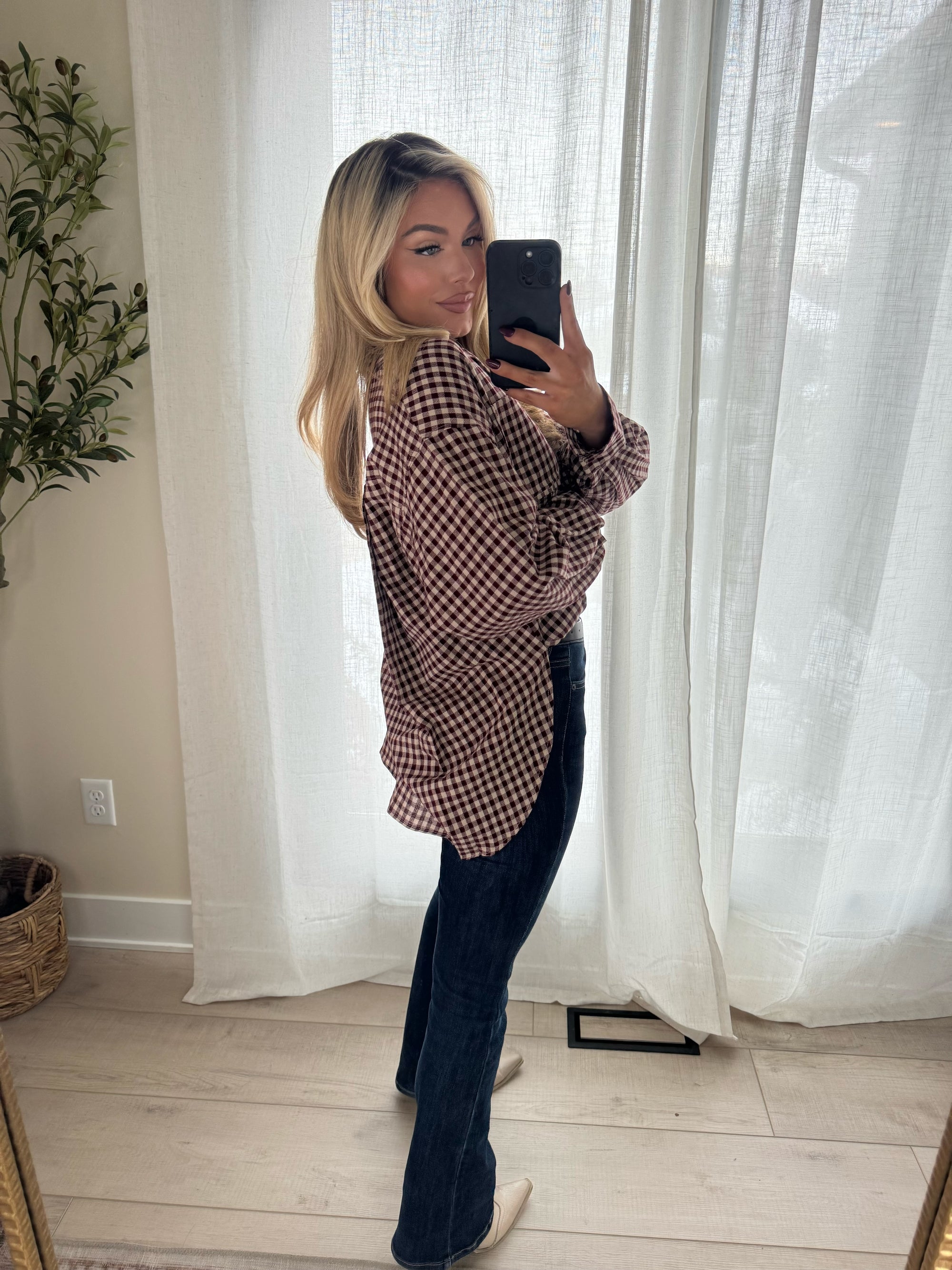 CRANBERRY SWIRL BUTTON DOWN TOP