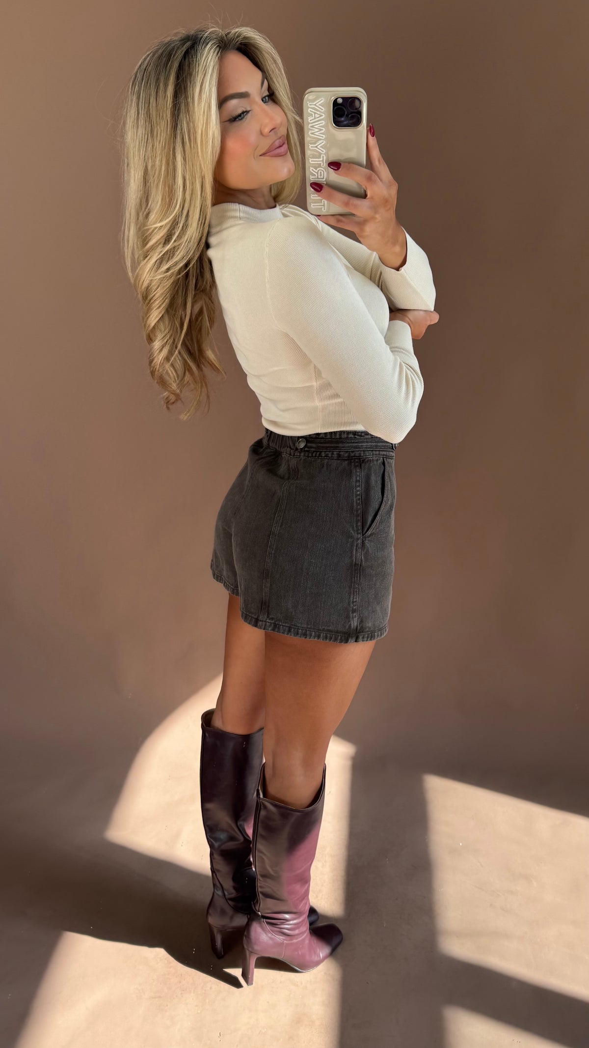 DARK TOFFEE DENIM MINI SKORT