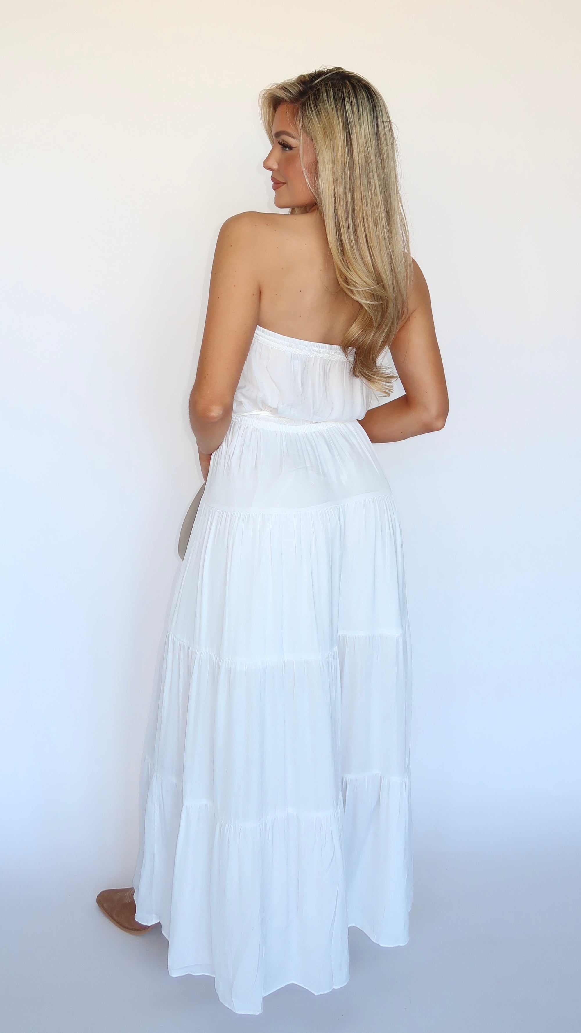 ANNABELLE WHITE MAXI DRESS