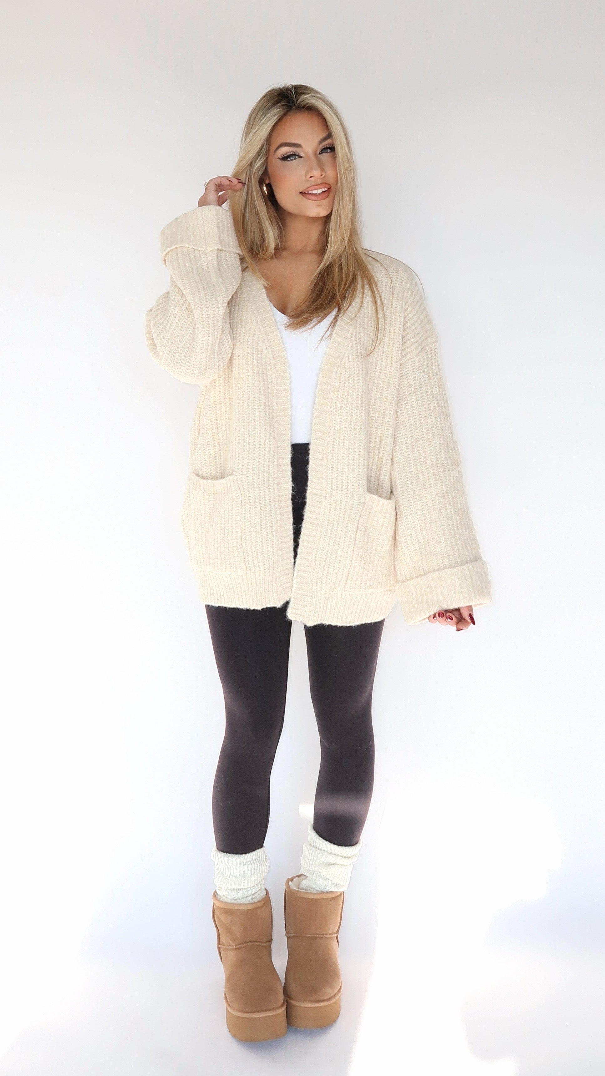 WINTER CHILL CREAM CARDIGAN