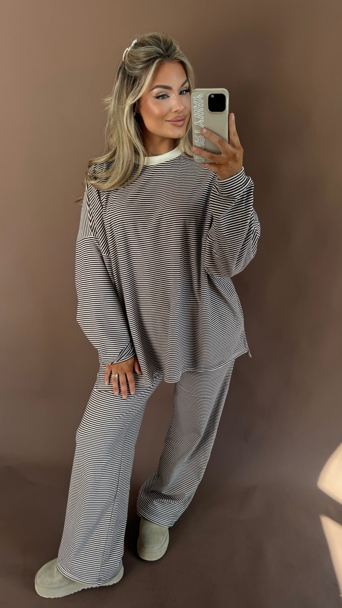 CABIN FEVER OVERSIZED FLEECE TOP THIN BROWN STRIPE
