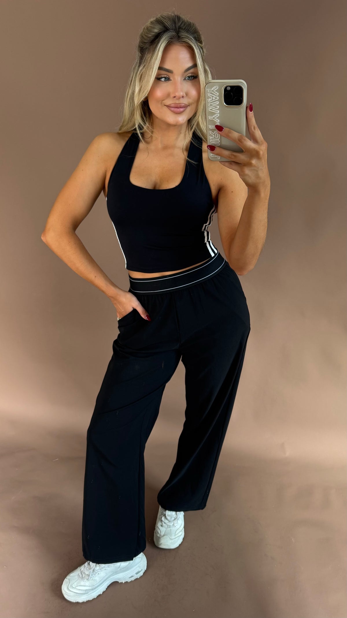 FORM TRACK PANT BLACK