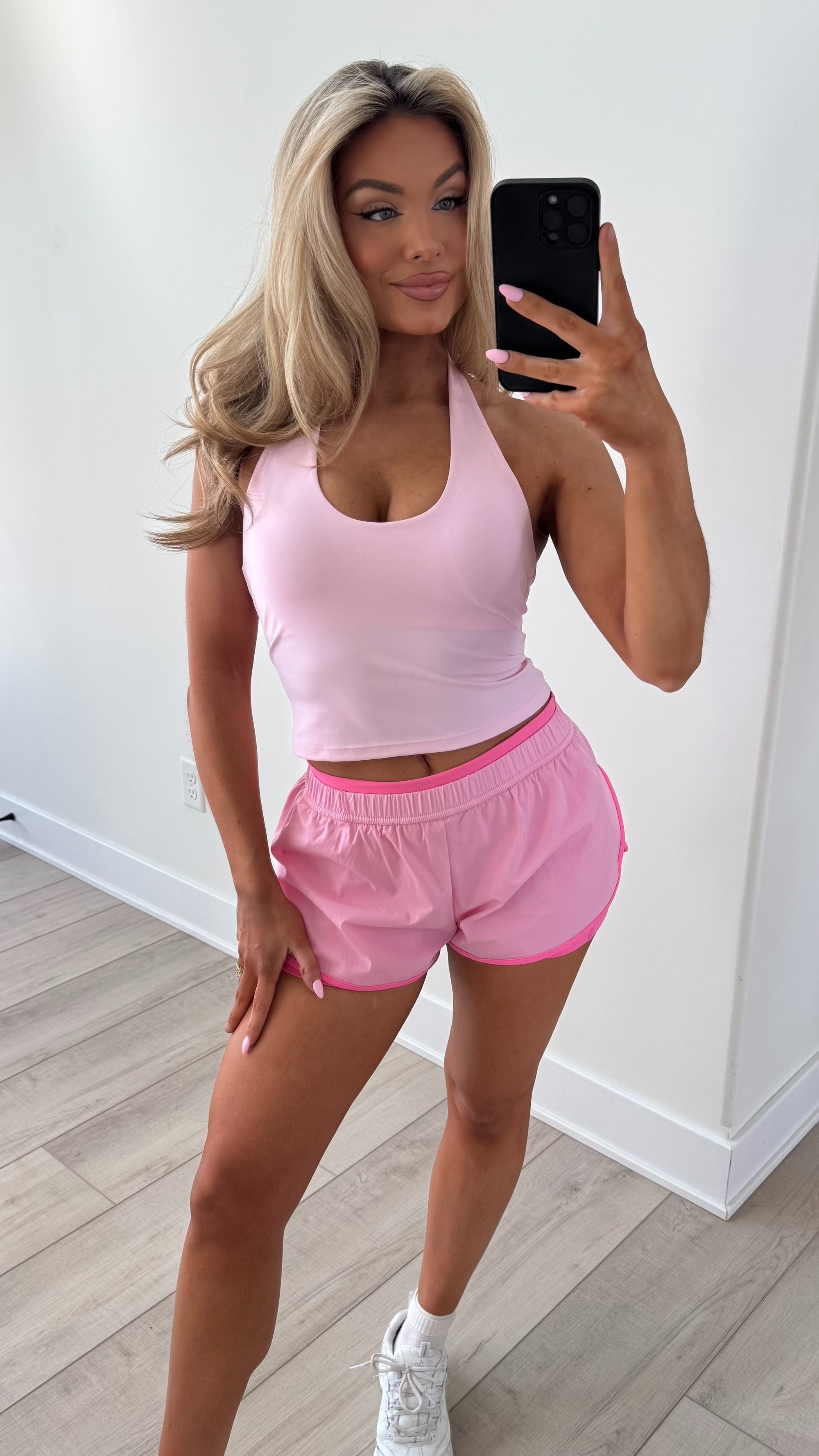 SCULPT SCOOP HALTER TOP BUBBLEGUM