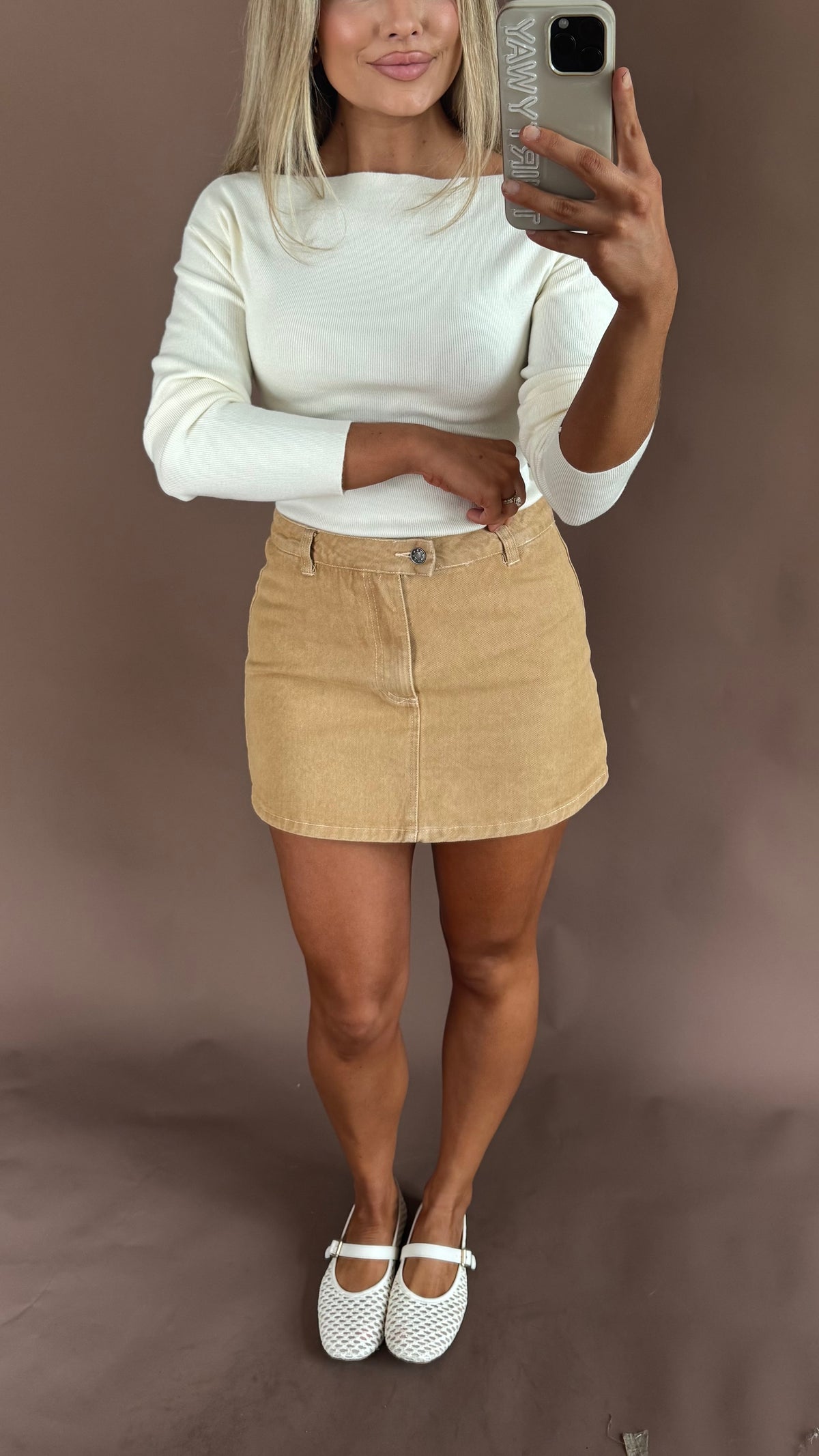 HIGH-RISE DENIM SKORT CAMEL