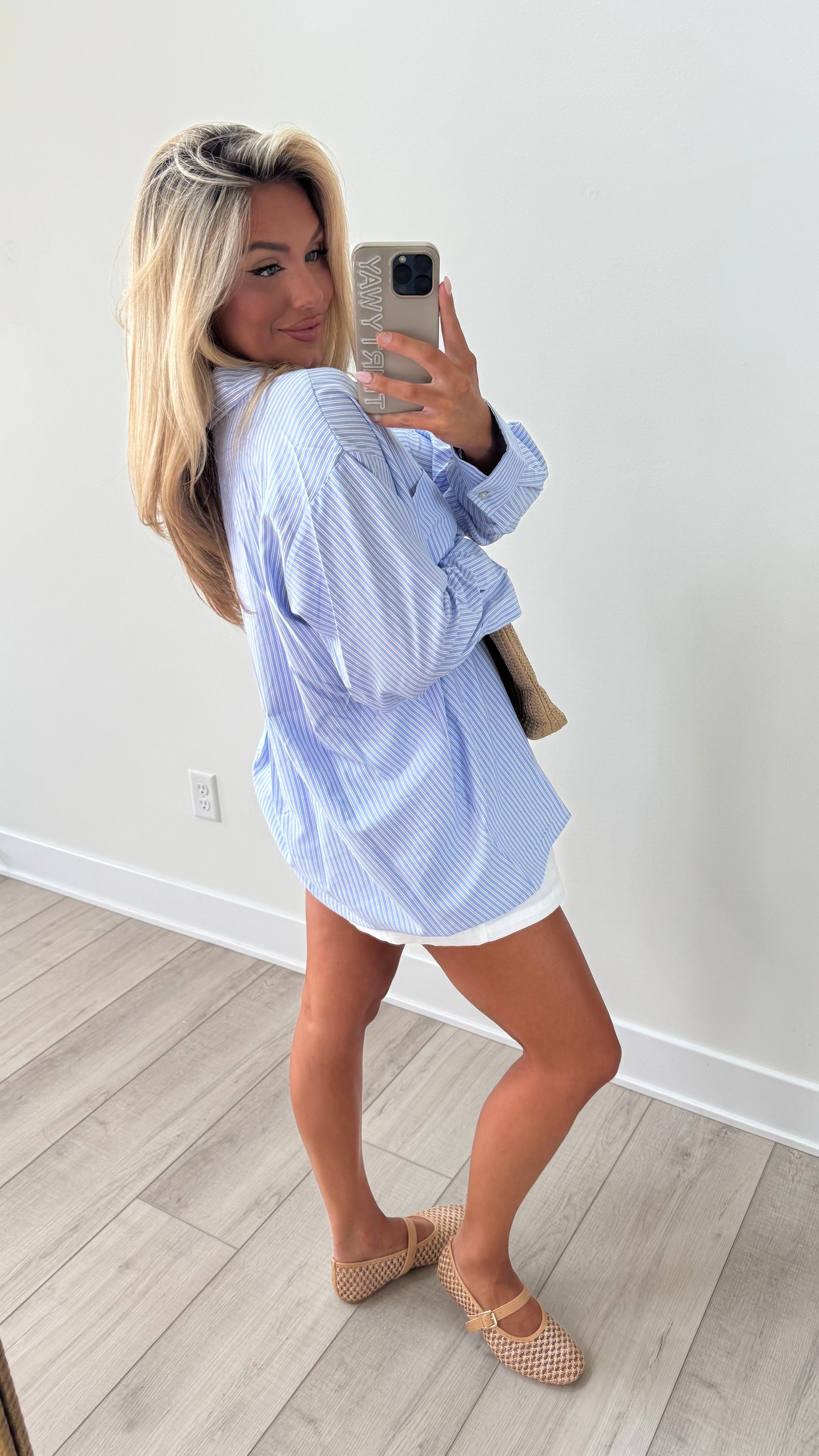 OVERSIZED STRIPED BUTTON DOWN