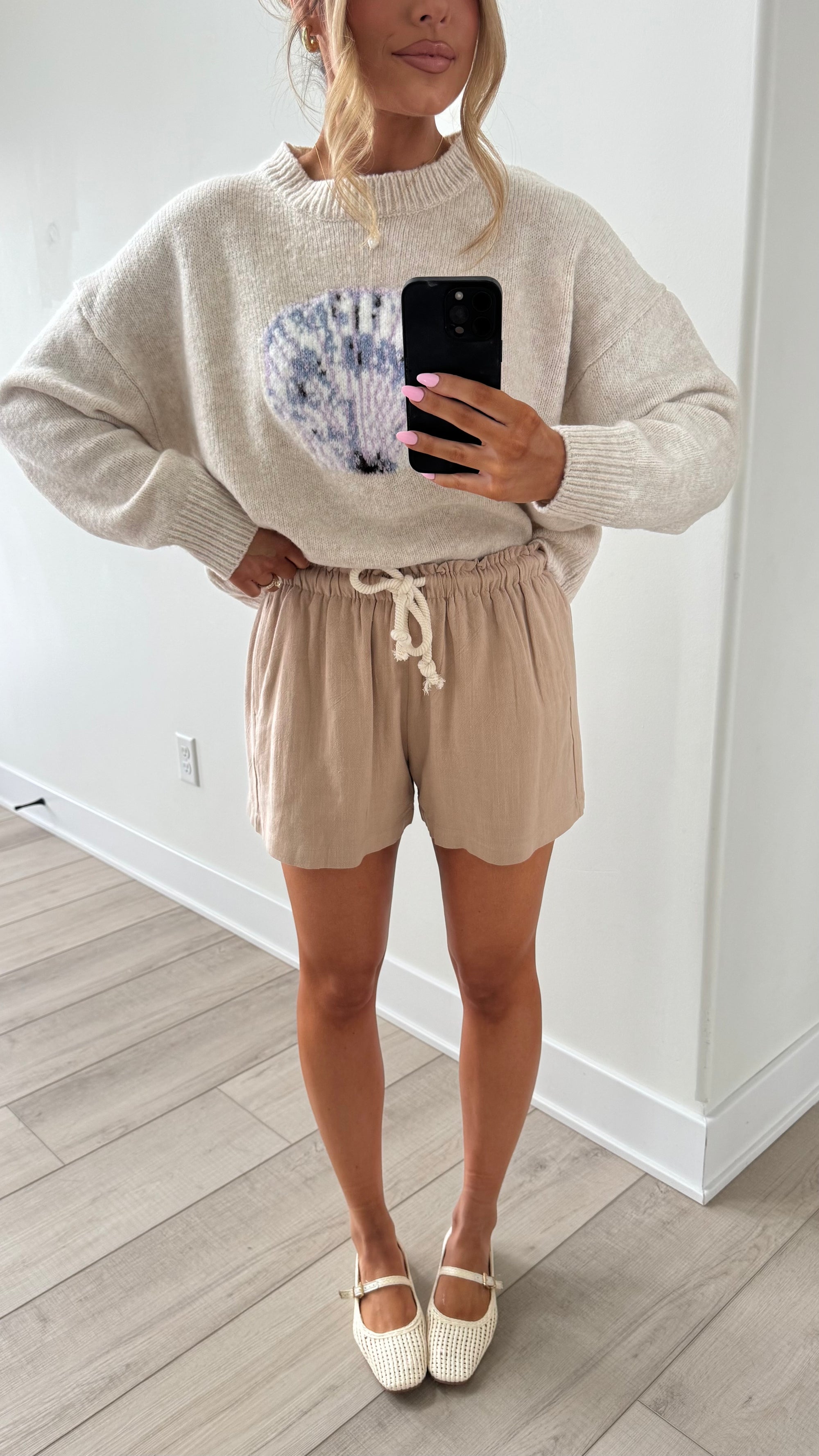 HIGH-WAISTED LINEN SHORTS TAN