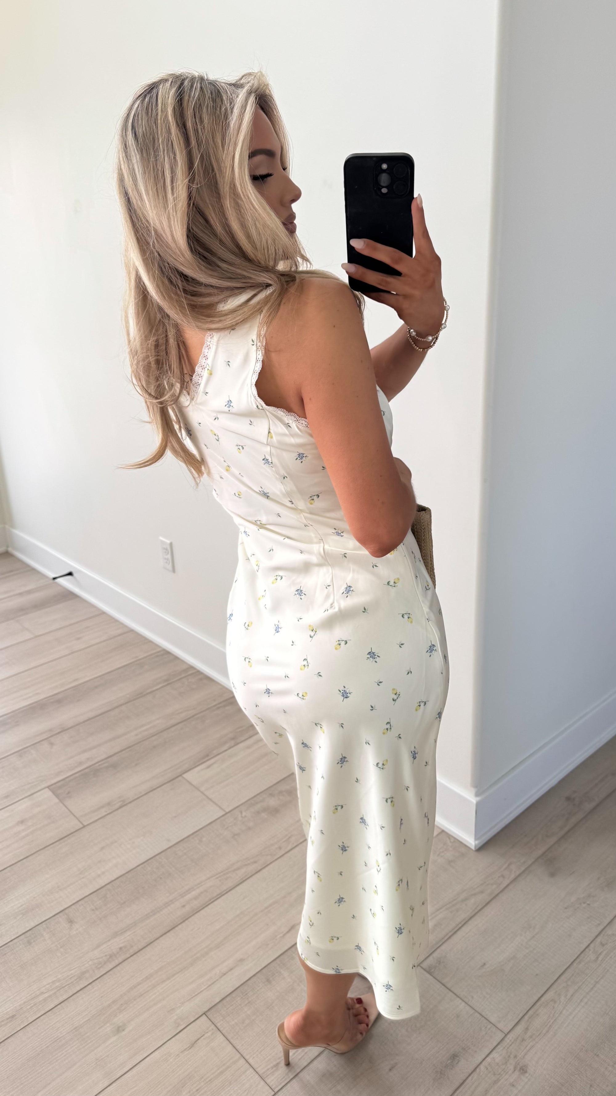 SOUTHERN CHARM MAXI DAINTY FLORAL