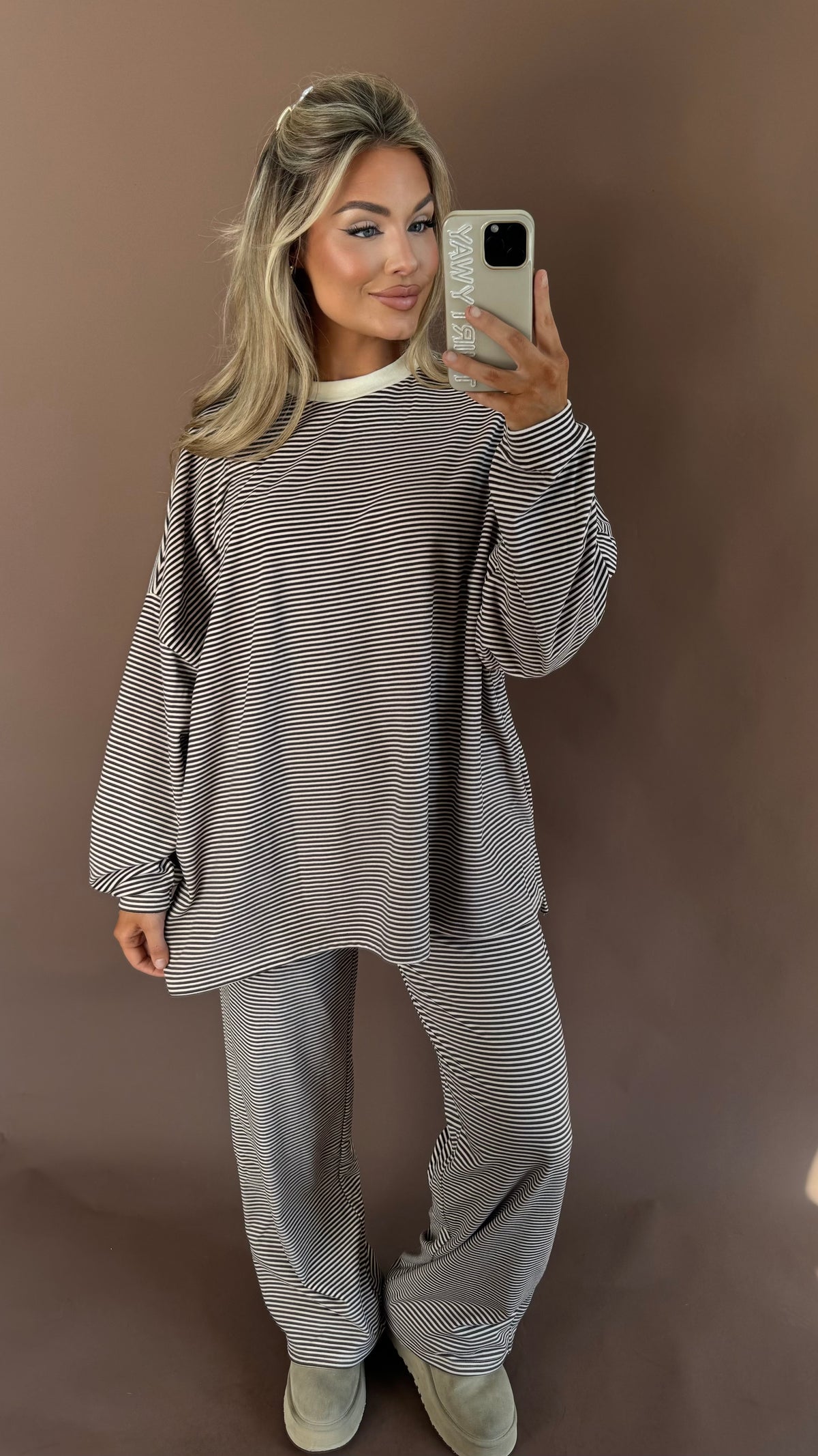 CABIN FEVER OVERSIZED FLEECE TOP THIN BROWN STRIPE