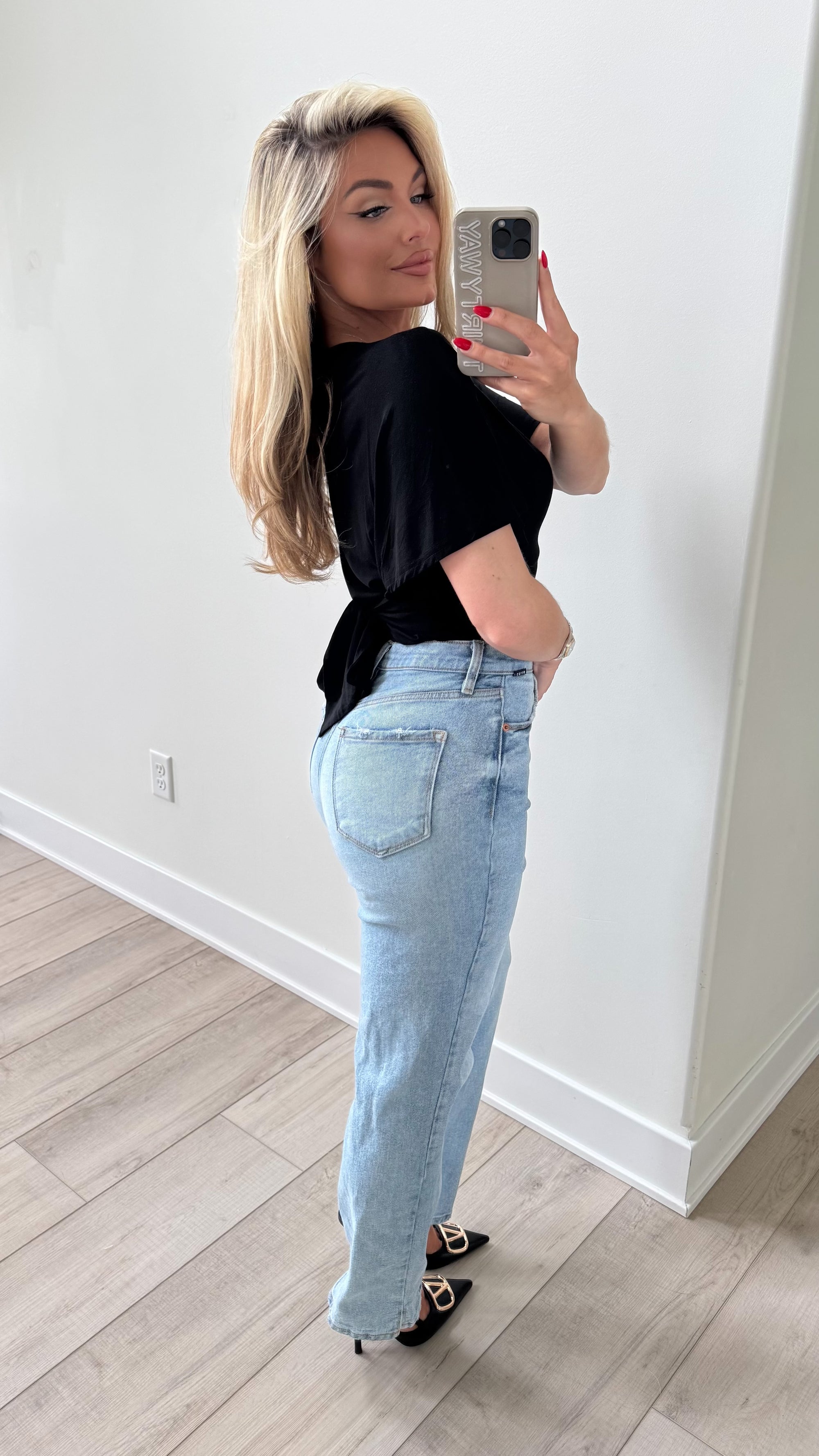 SNATCH WAIST TOP BLACK