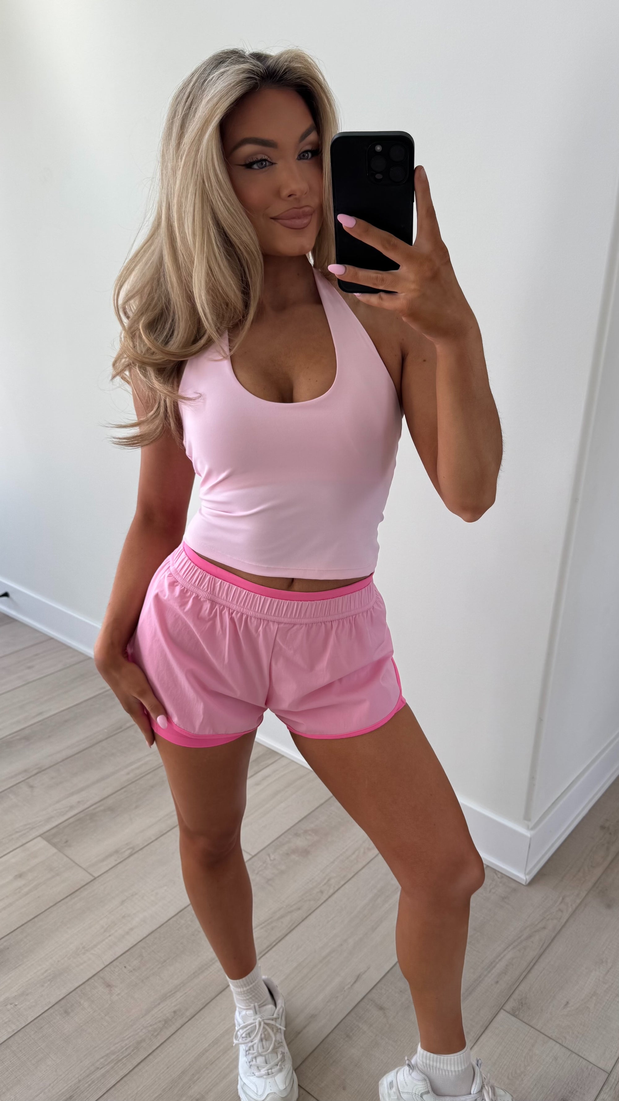 SCULPT SCOOP HALTER TOP BUBBLEGUM