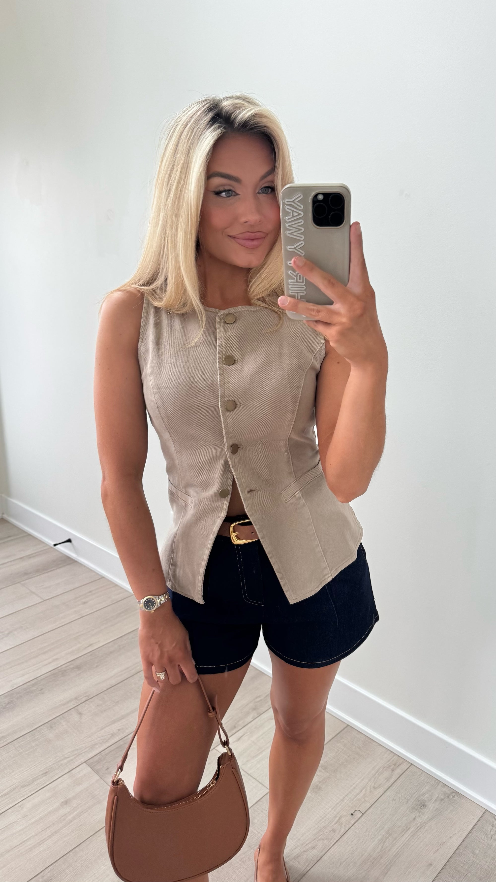 ESTATE BUTTON DOWN VEST TOP