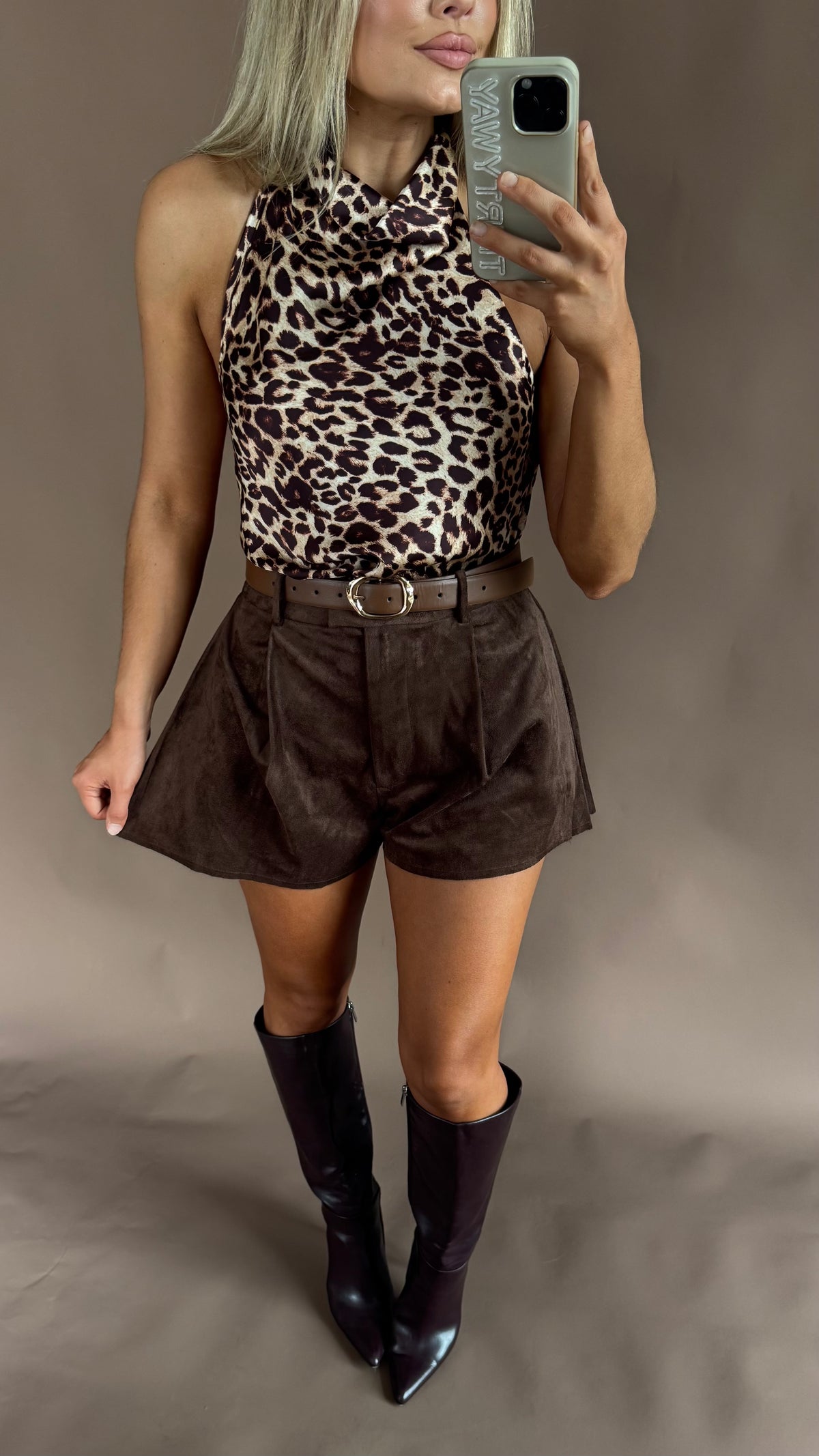 HIGH-RISE SUEDE TROUSER SHORT