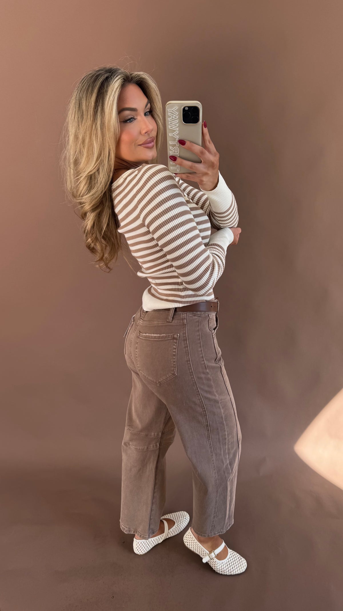 HIGH RISE BROWN BARREL DENIM