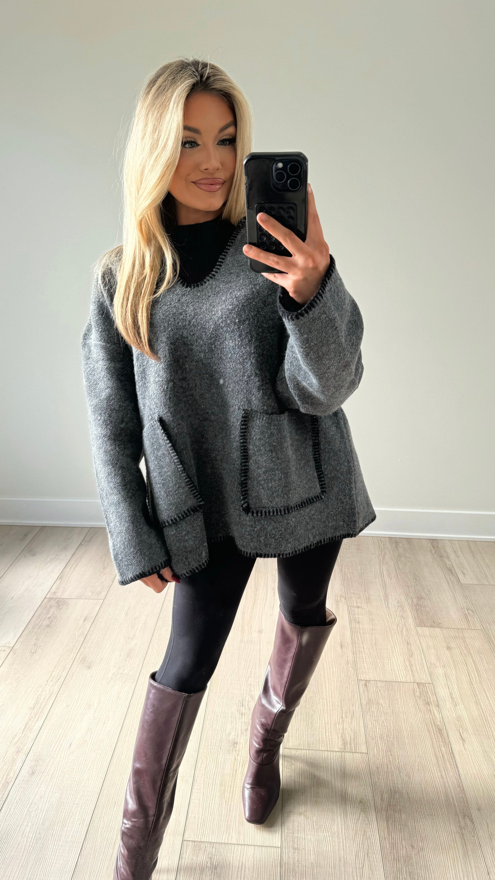 EQUESTRIAN STITCH OVERSIZED SWEATER