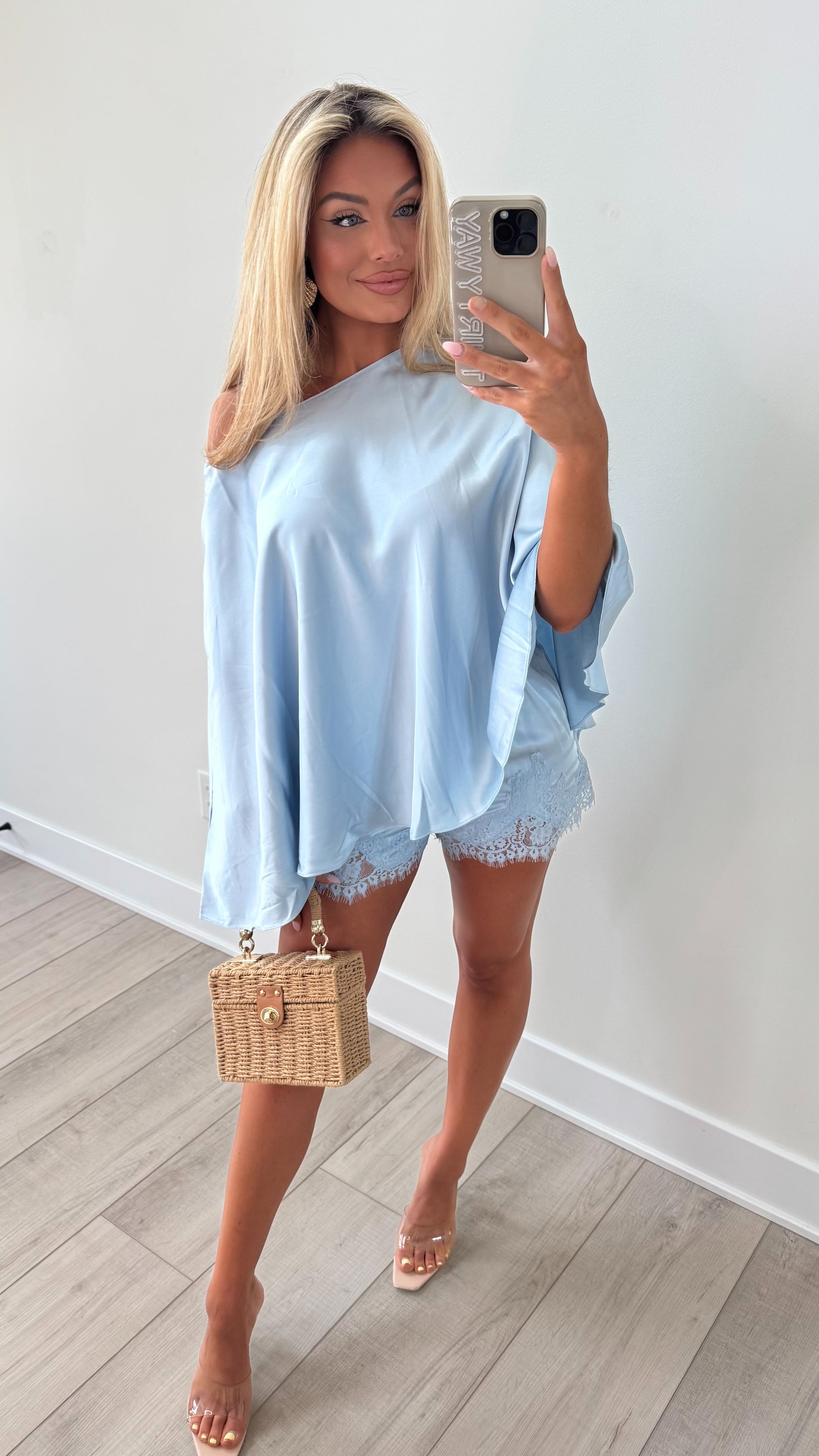 JULIETTE LACE SHORT SET BLUE