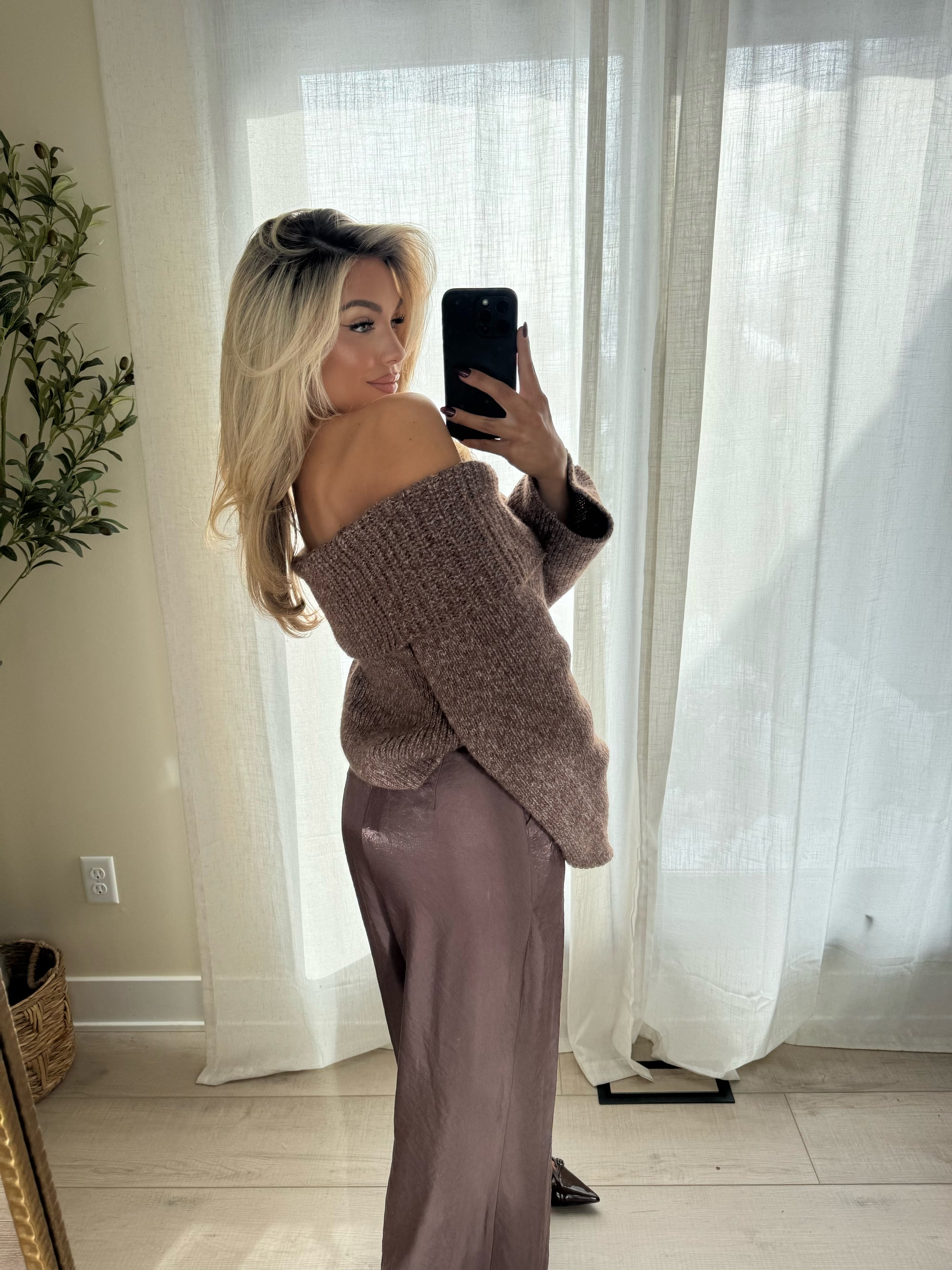 OAKWOOD SWEATER MOCHA