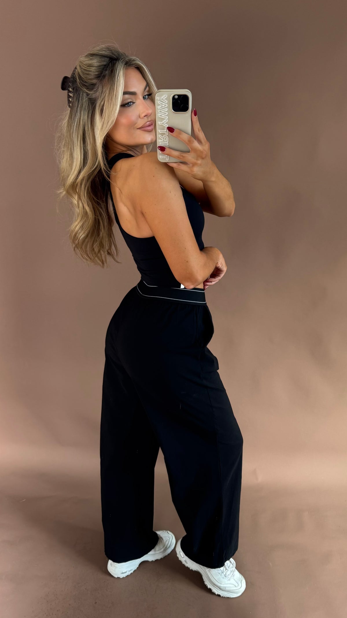 FORM TRACK PANT BLACK