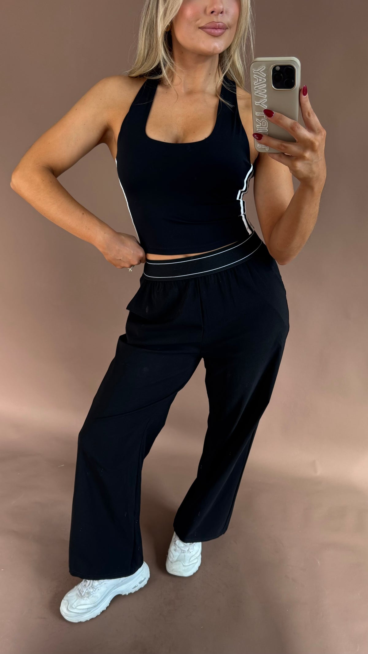 FORM TRACK PANT BLACK