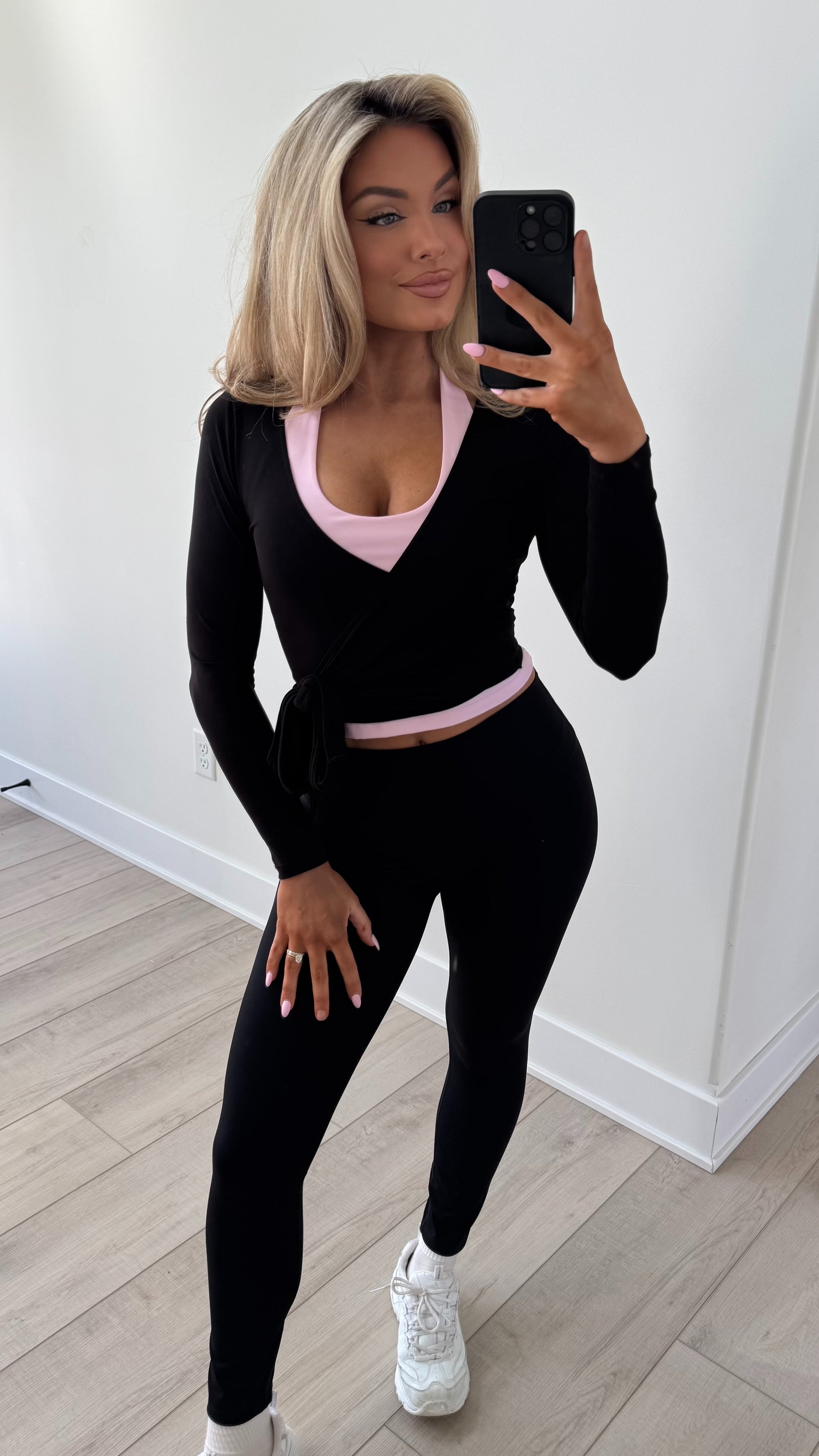 PILATES WRAP TOP BLACK