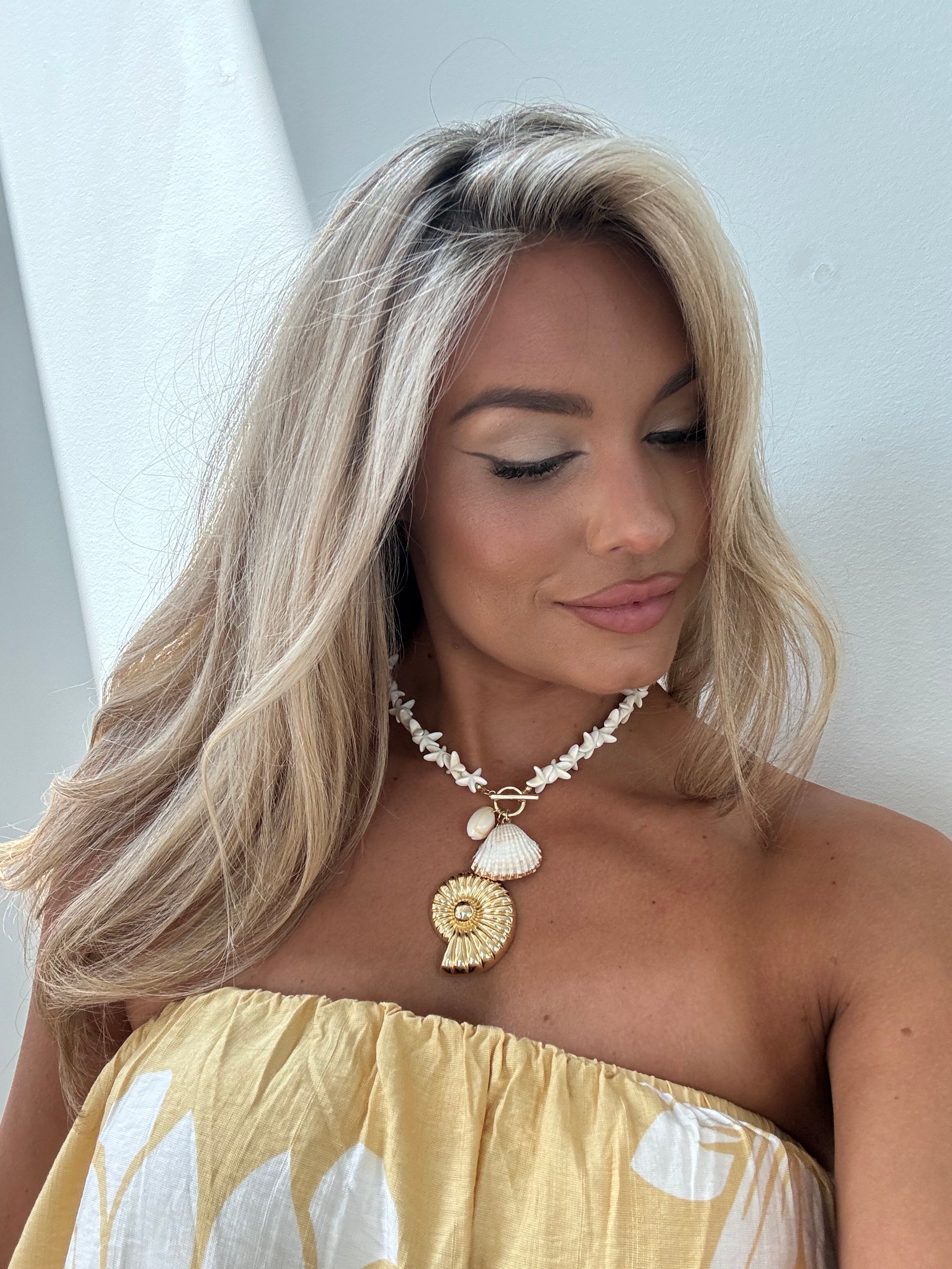 TOGGLE SEA LIFE CHARMS NECKLACE