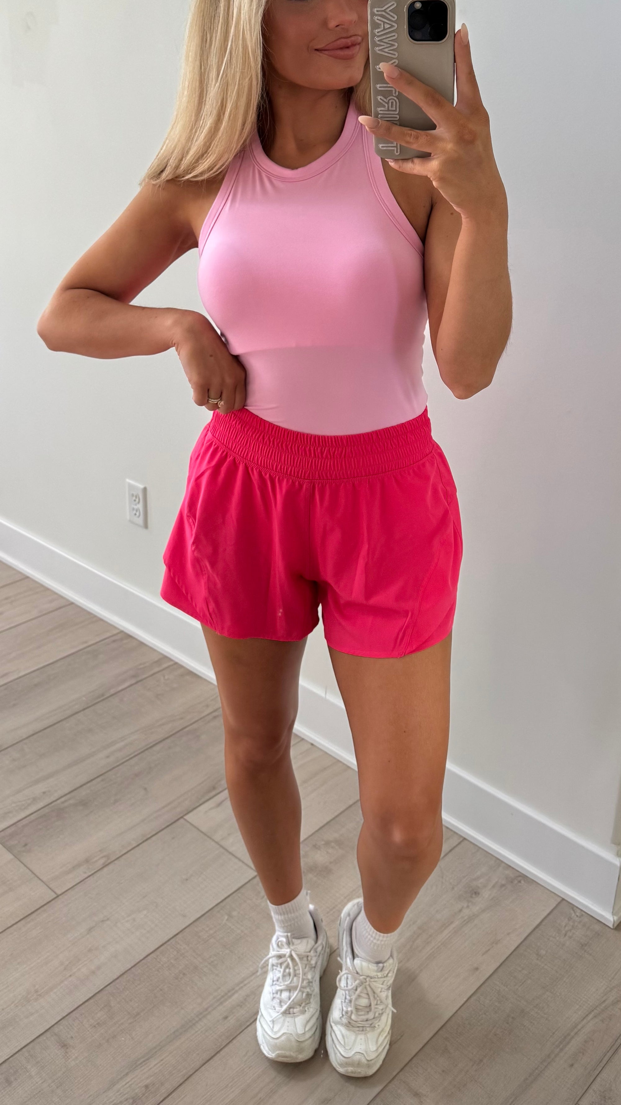 LULU HIGH-WAISTED SHORT FLAMINGO