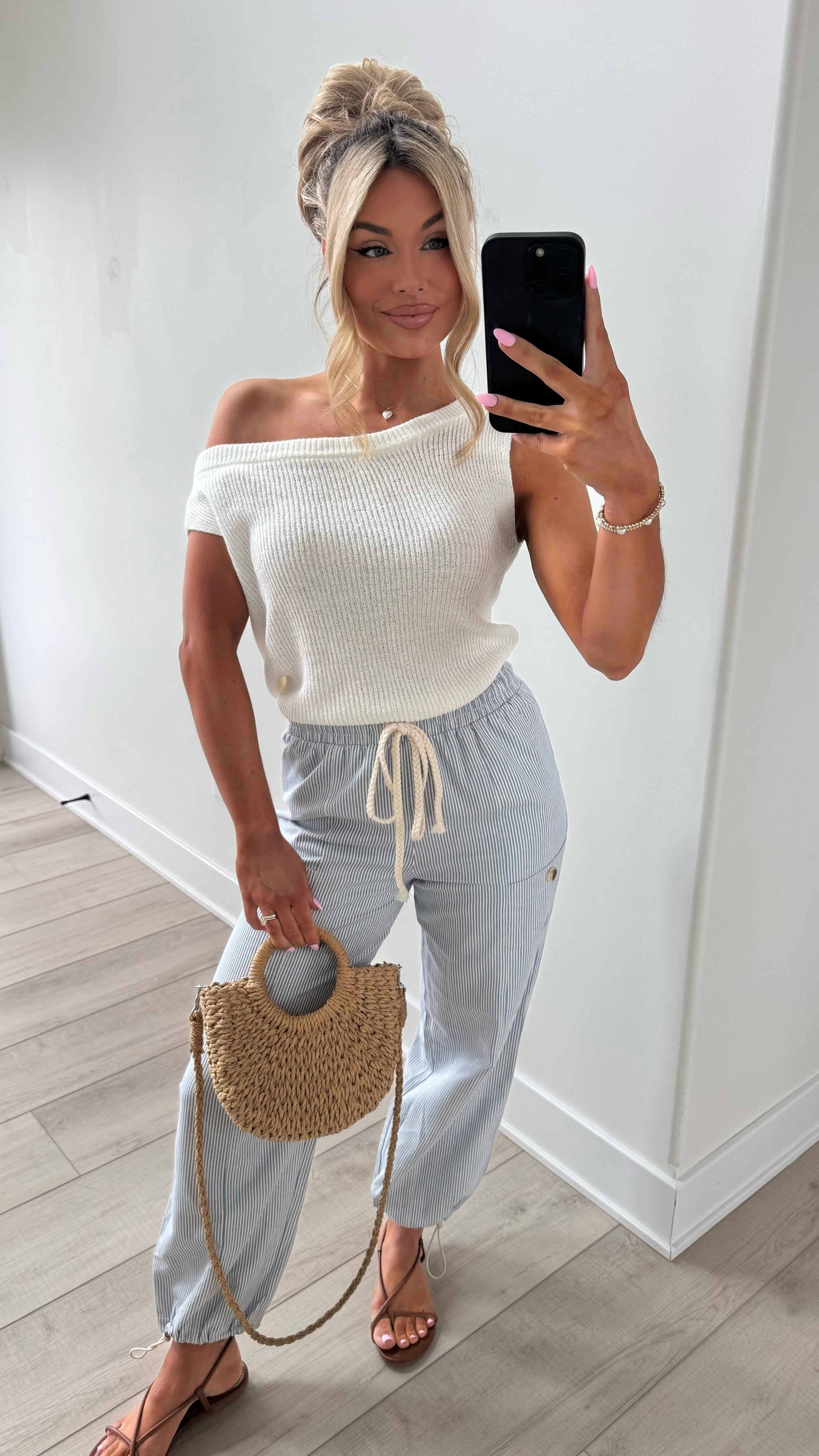 HIGH-WAISTED BLUE STRIPED CARGO JOGGERS