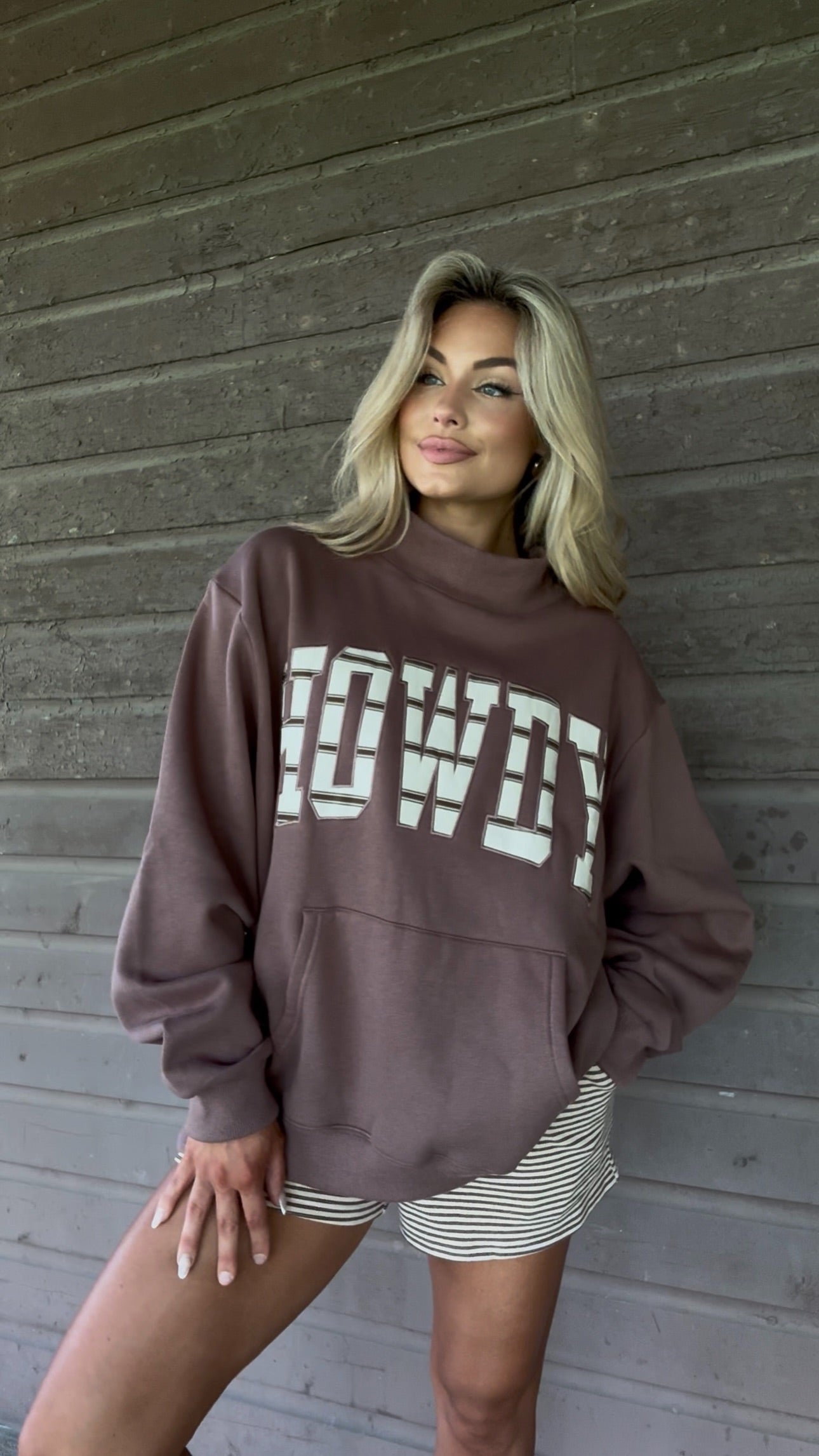HOWDY OVERSIZED CREWNECK