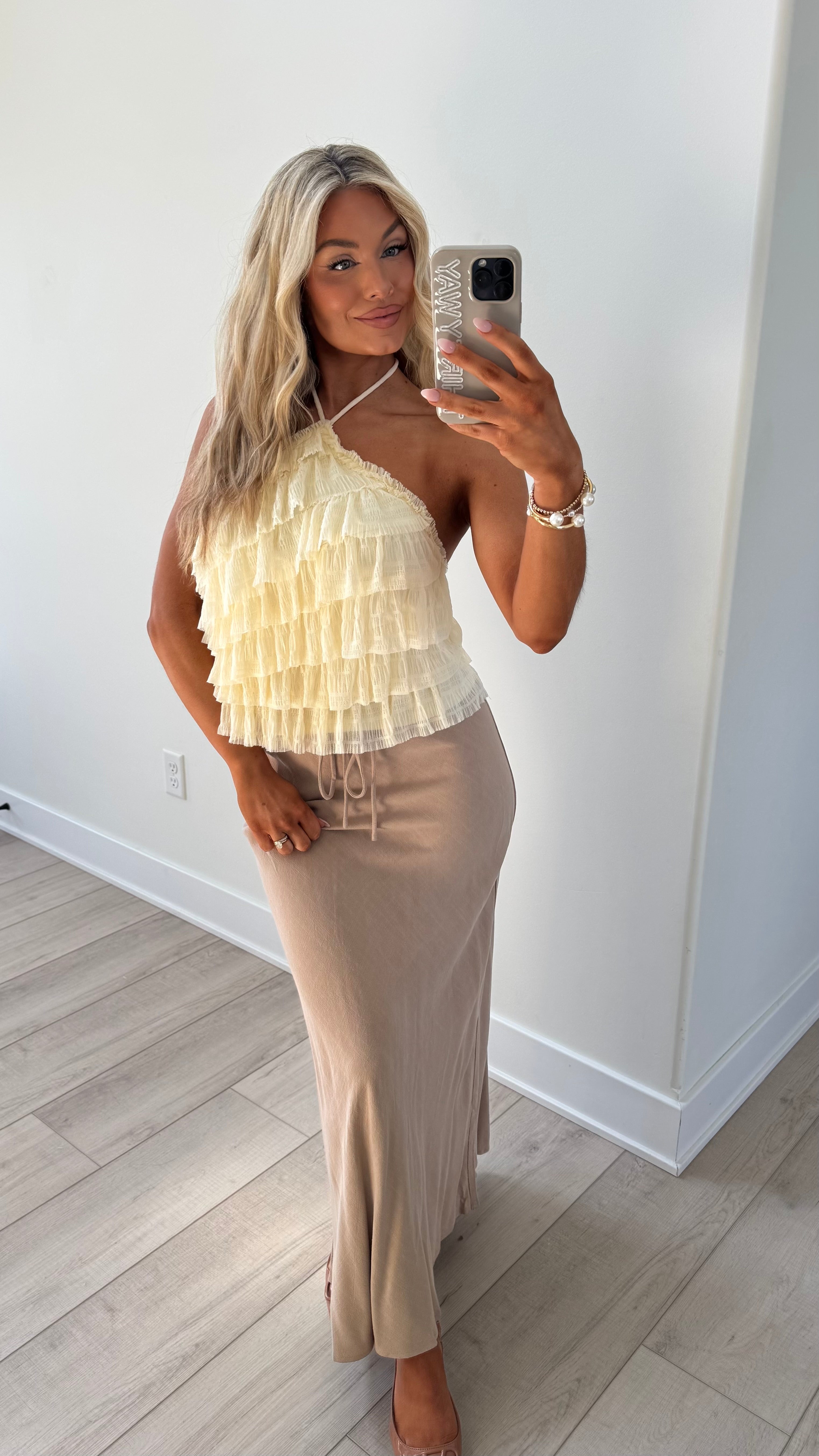 HAVANA RUFFLE HALTER TOP CREAM – THIRTYWAY